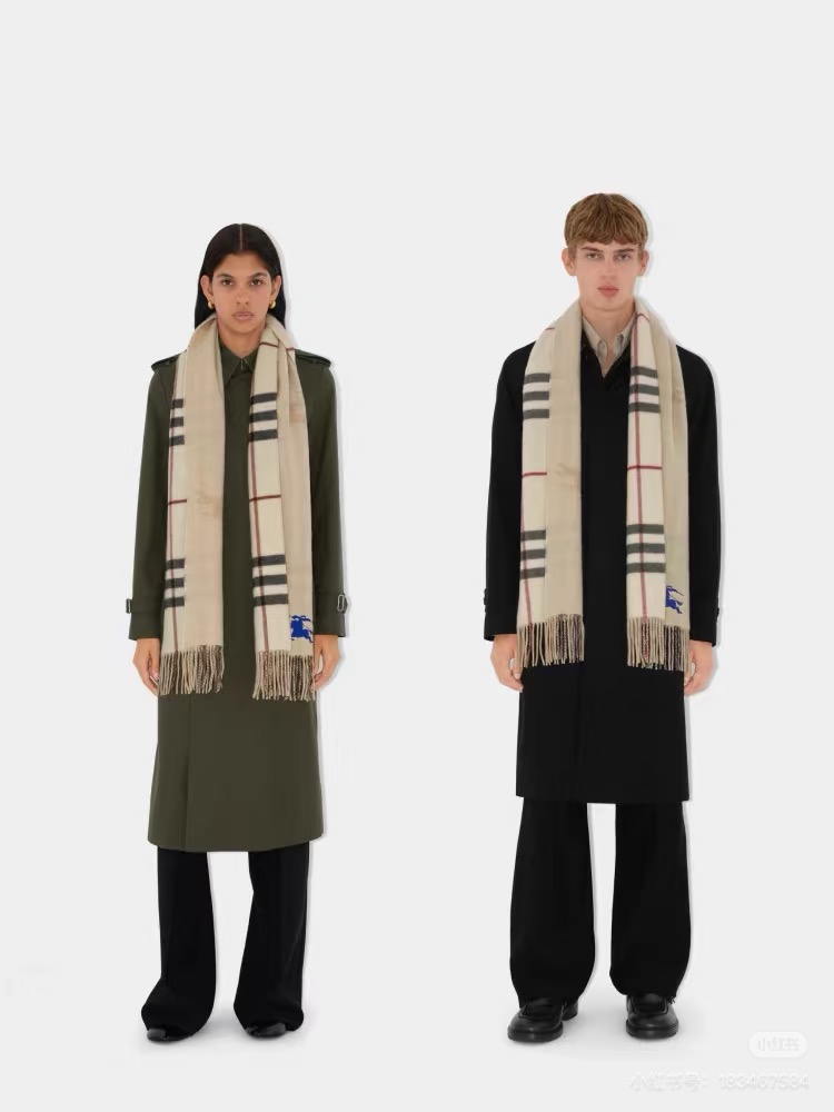 💨顶级高端货现货发行⚠️🎀💟巴宝莉专柜超爆万年款✨【经典长巾】羊绒围巾✨品质手感好到不行‼️100%顶级