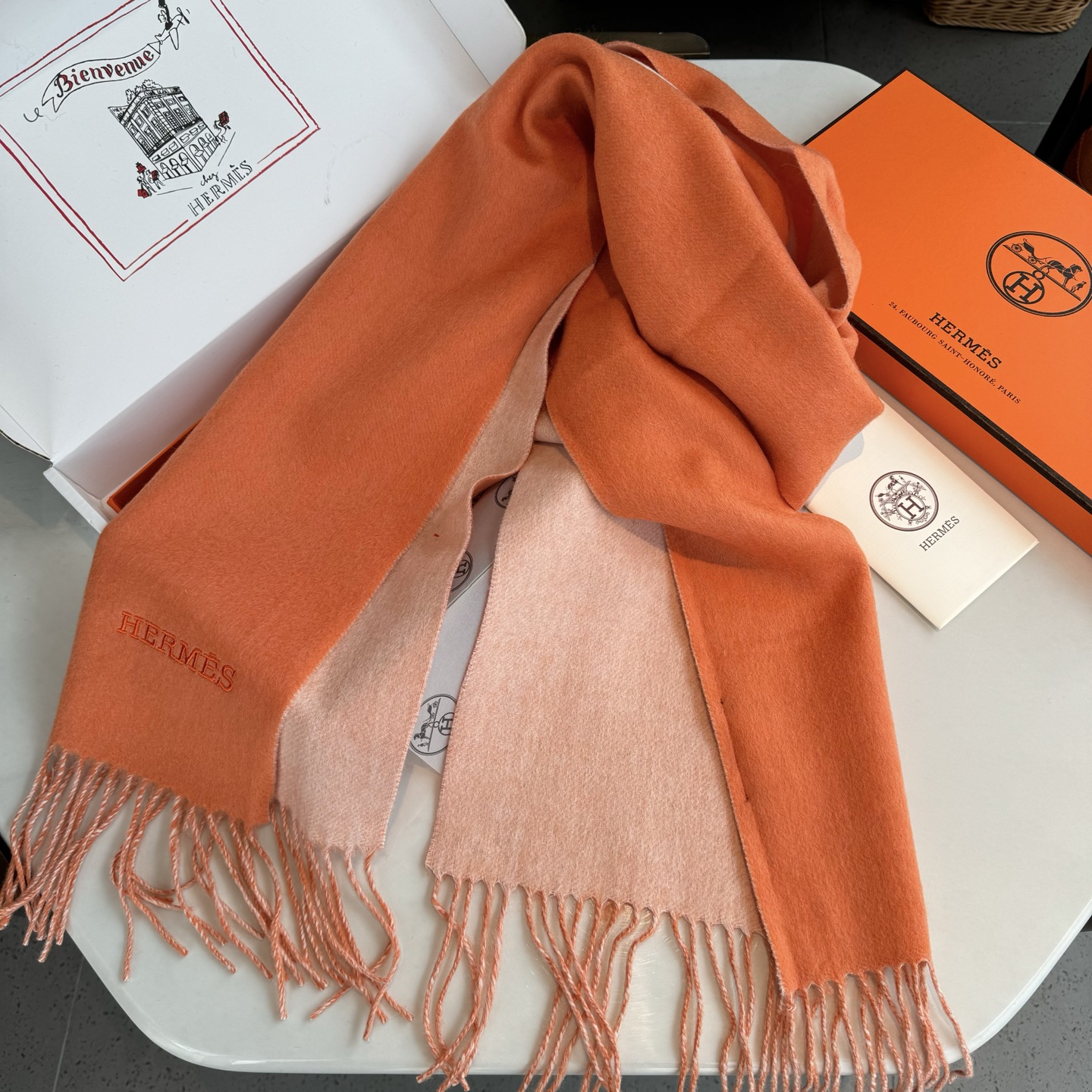 👑👑 HERMES【爱马仕】2025 ❗️巴黎时装展商务男士女士通用双面羊绒披肩。代工厂臻选上乘的超细羊