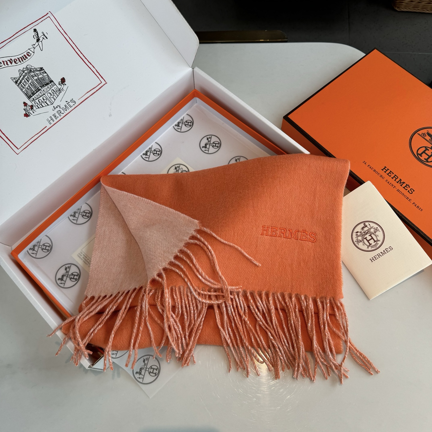 👑👑 HERMES【爱马仕】2025 ❗️巴黎时装展商务男士女士通用双面羊绒披肩。代工厂臻选上乘的超细羊