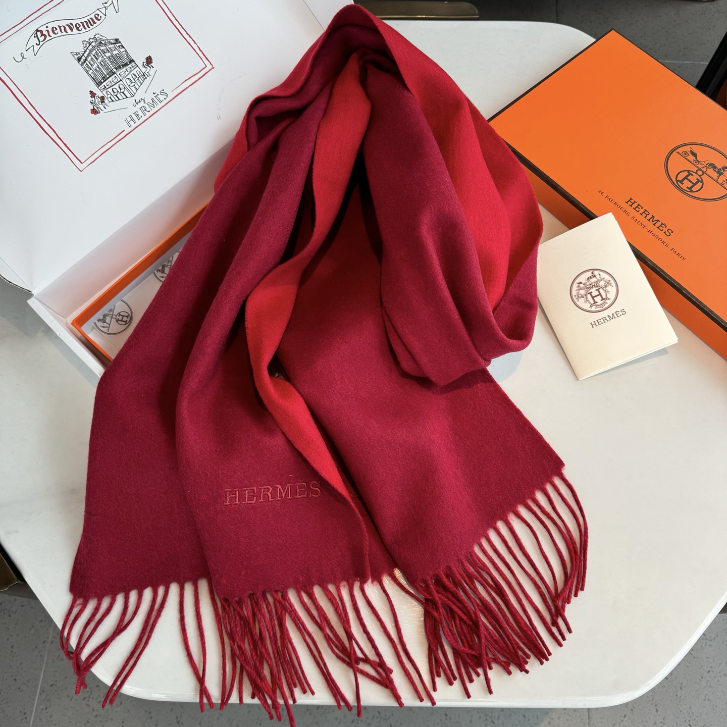 👑👑 HERMES【爱马仕】2025 ❗️巴黎时装展商务男士女士通用双面羊绒披肩。代工厂臻选上乘的超细羊