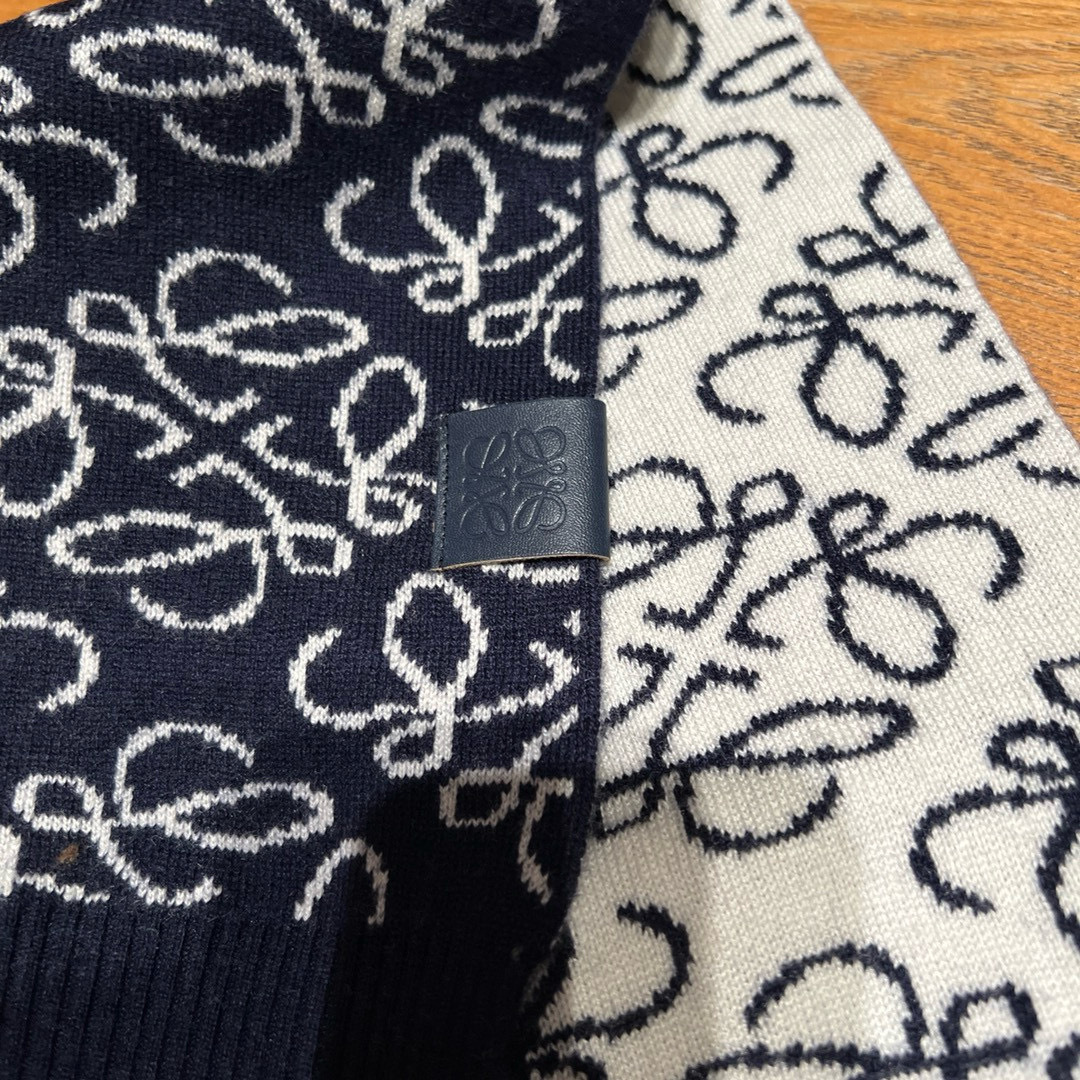 LOEWE原单❗️重磅推荐‼️2025新款针织围巾 男女同款❗️✨✨低调的奢侈感❗️极品柔美精英高手级别