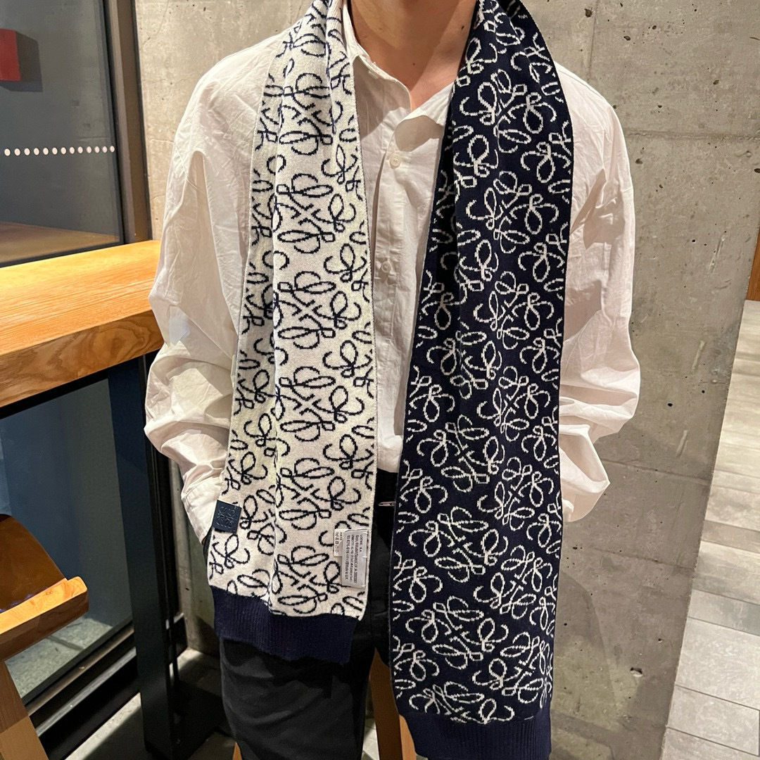 LOEWE原单❗️重磅推荐‼️2025新款针织围巾 男女同款❗️✨✨低调的奢侈感❗️极品柔美精英高手级别