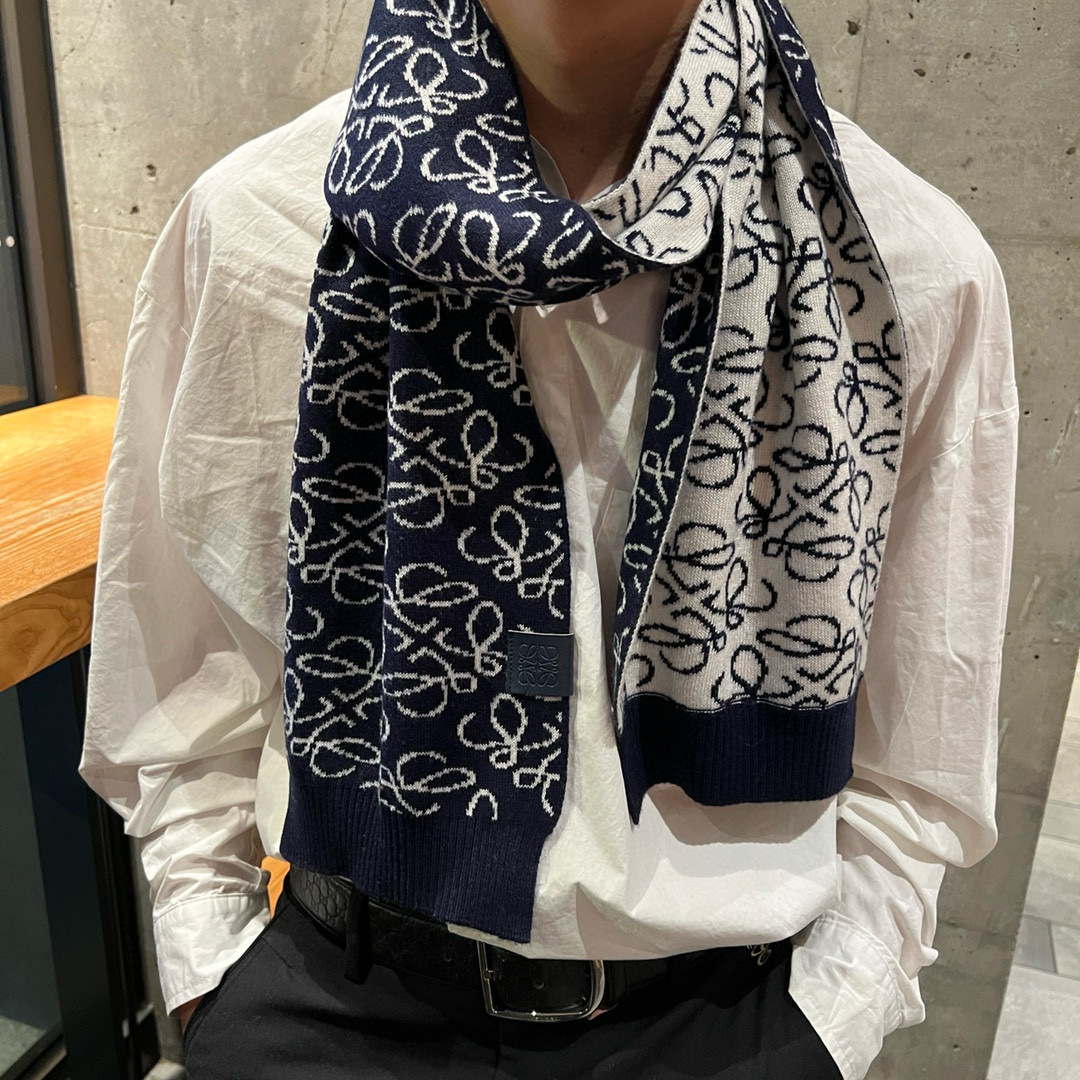 LOEWE原单❗️重磅推荐‼️2025新款针织围巾 男女同款❗️✨✨低调的奢侈感❗️极品柔美精英高手级别