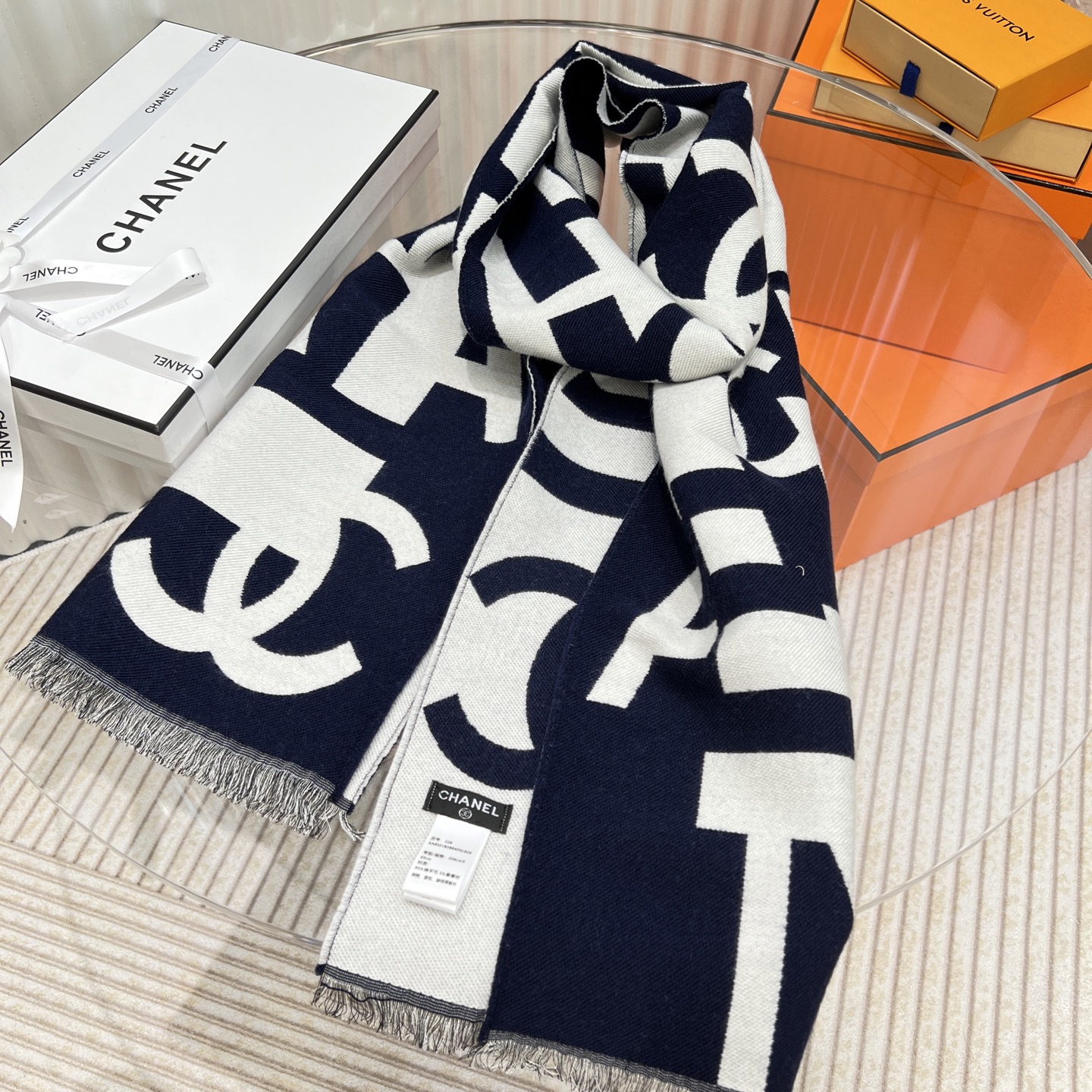 小香专柜最新款💨火爆来袭💥🎊顶级双层色织工艺。此工艺只有纯正代工厂才有的工艺‼️专柜原版紫外线加热感应双