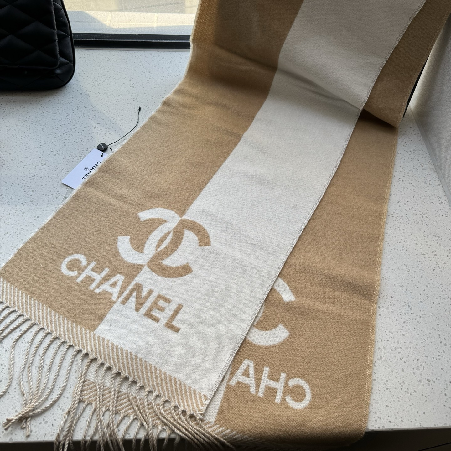 🆕CHANEL香奈儿24B三色齐，2024新款羊毛围巾🧣原版工艺专柜购入打版，1:1复刻，商标吊牌齐全‼