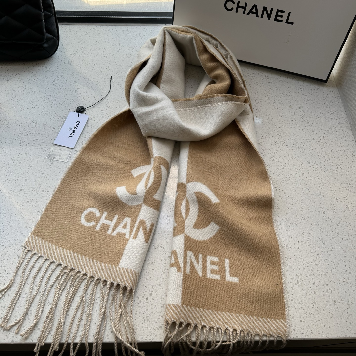 🆕CHANEL香奈儿24B三色齐，2024新款羊毛围巾🧣原版工艺专柜购入打版，1:1复刻，商标吊牌齐全‼