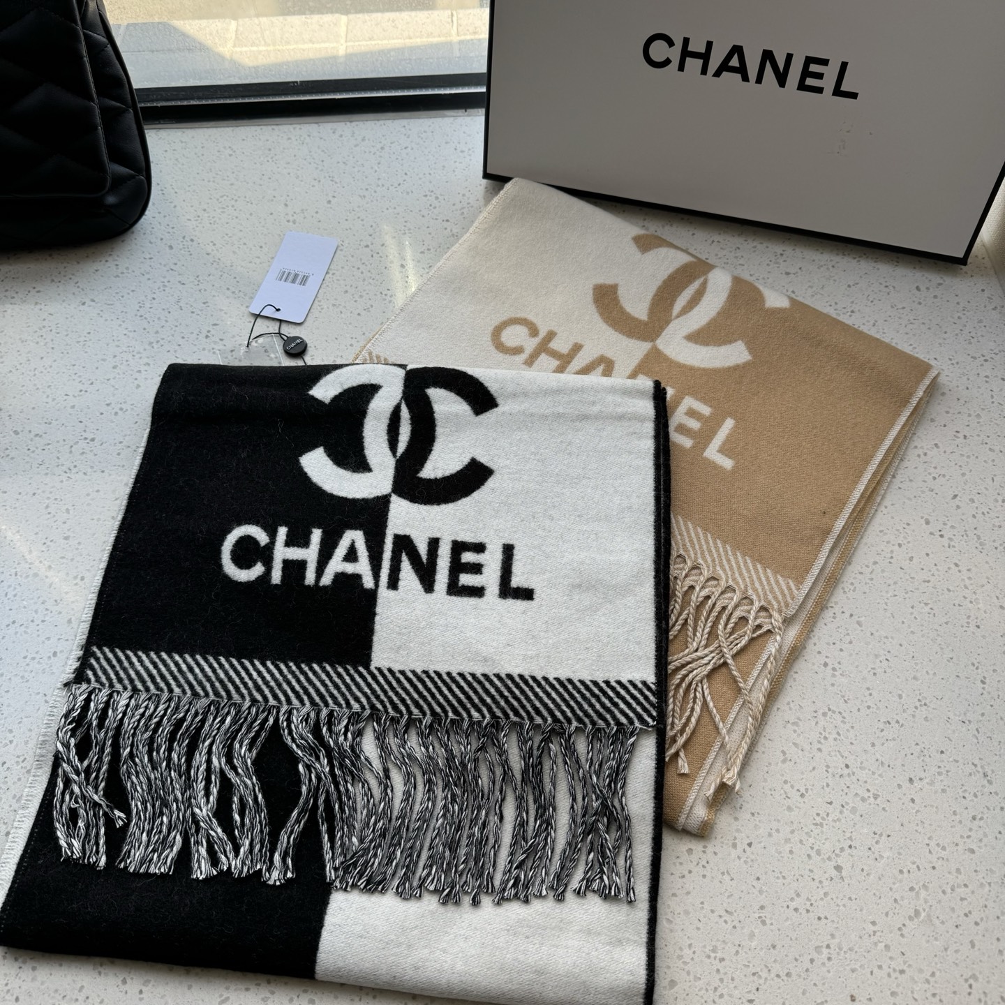 🆕CHANEL香奈儿24B三色齐，2024新款羊毛围巾🧣原版工艺专柜购入打版，1:1复刻，商标吊牌齐全‼