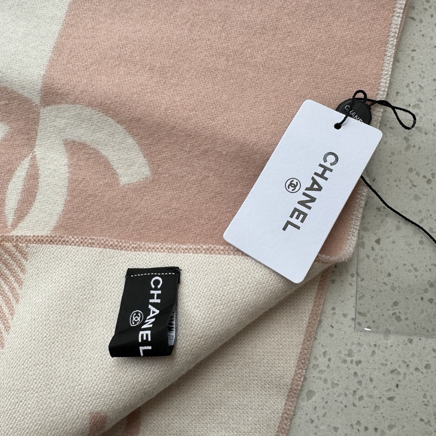 🆕CHANEL香奈儿24B三色齐，2024新款羊毛围巾🧣原版工艺专柜购入打版，1:1复刻，商标吊牌齐全‼