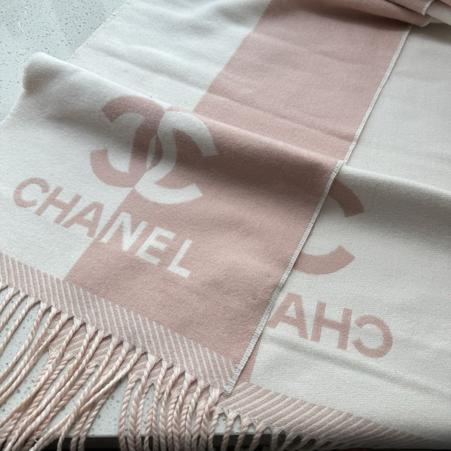 🆕CHANEL香奈儿24B三色齐，2024新款羊毛围巾🧣原版工艺专柜购入打版，1:1复刻，商标吊牌齐全‼