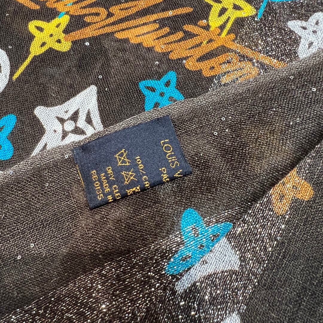 LV上新🌟 会发光发亮的围巾 💄💋新款客供亮片💖羊绒面料长巾 😘美翻了御用殿堂级极‼️新款专柜在售 纯羊