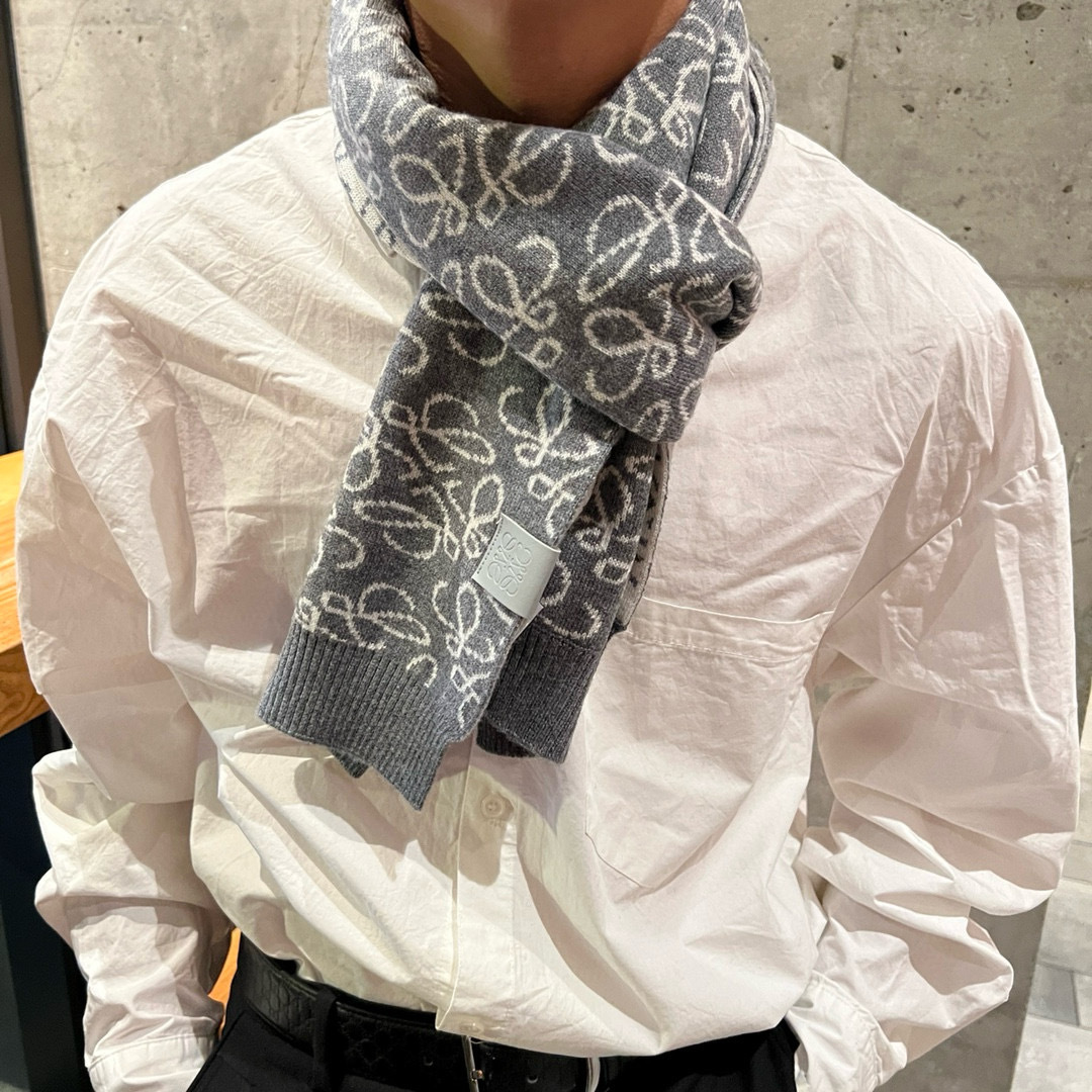 LOEWE原单❗️重磅推荐‼️2025新款针织围巾 男女同款❗️✨✨低调的奢侈感❗️极品柔美精英高手级别