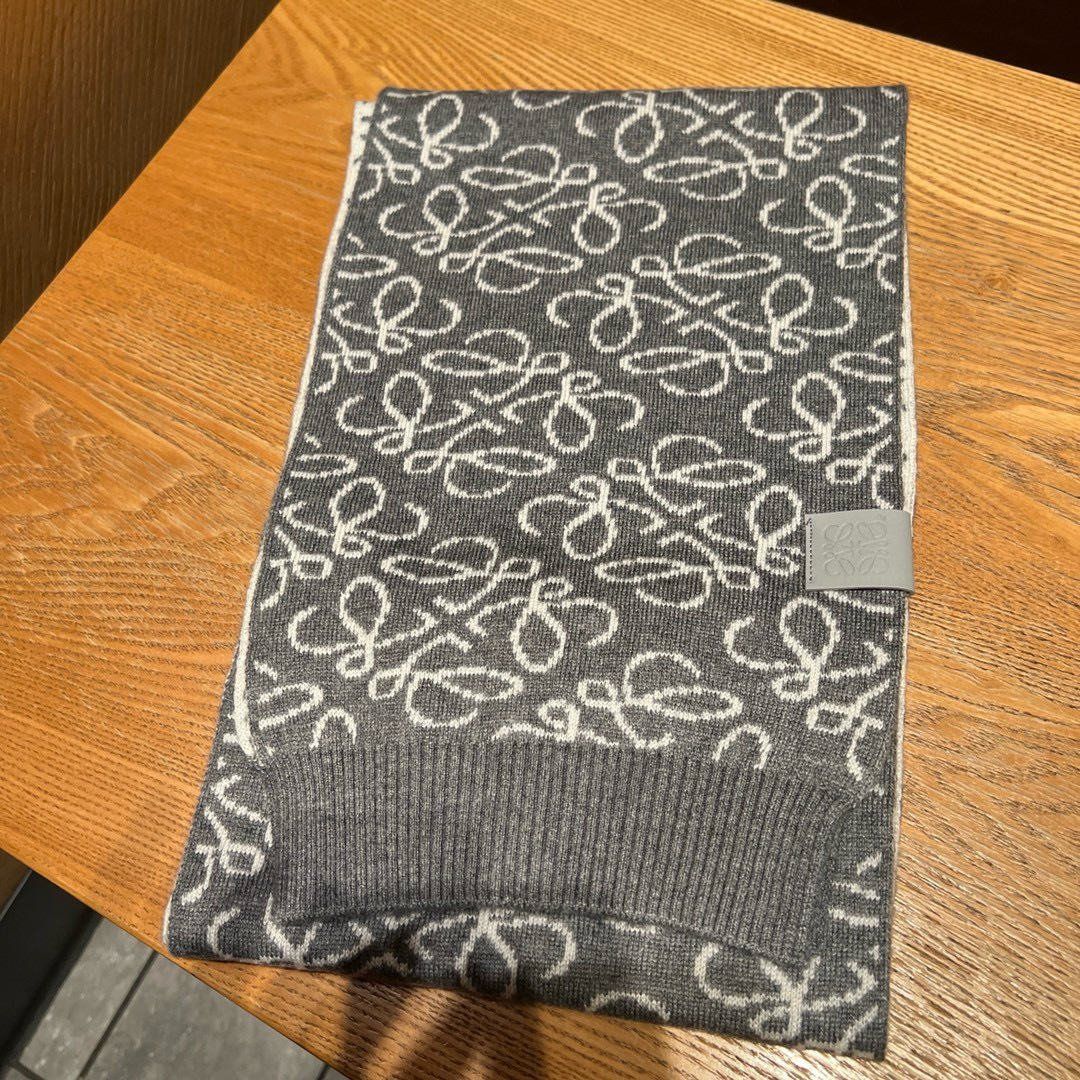 LOEWE原单❗️重磅推荐‼️2025新款针织围巾 男女同款❗️✨✨低调的奢侈感❗️极品柔美精英高手级别