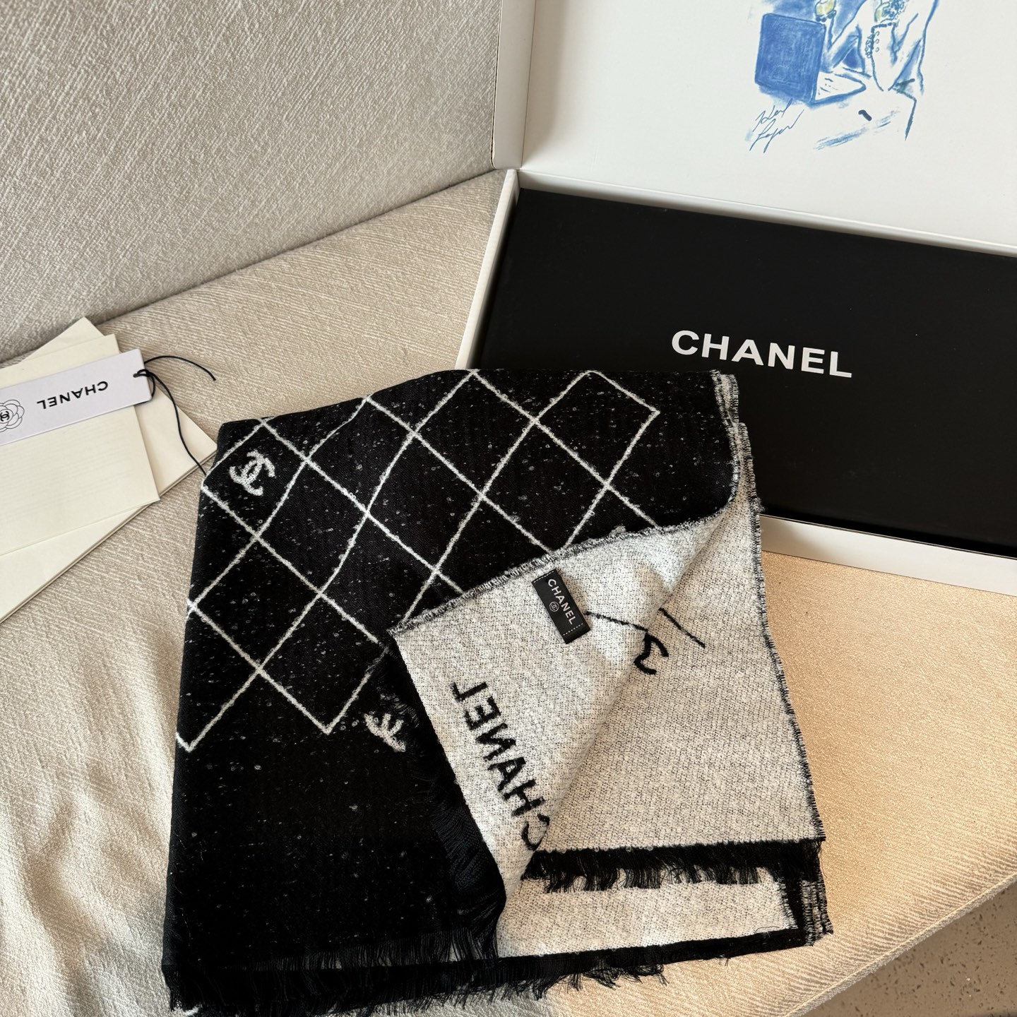 🆕🆕🆕【▪Chanel · 香奈儿难得一见的针织单品，温柔配色，超级迷恋❗️气质低调恬静又不失优雅❗️】