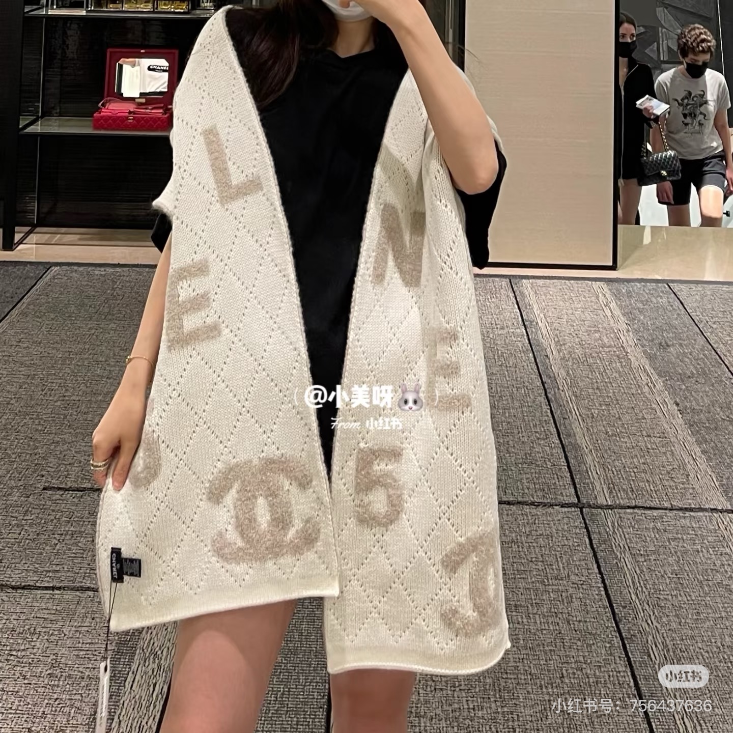 🆕 【▪Chanel · 香奈儿5号难得一见的针织单品，温柔配色，超级迷恋❗️气质低调恬静又不失优雅❗️
