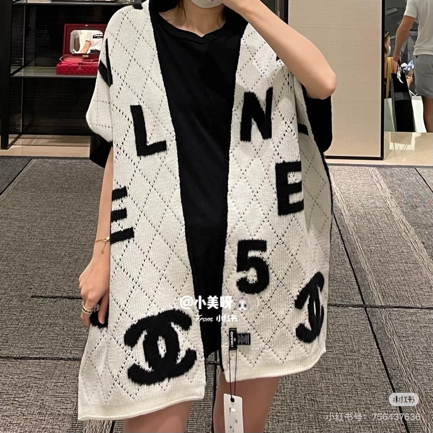 🆕 【▪Chanel · 香奈儿5号难得一见的针织单品，温柔配色，超级迷恋❗️气质低调恬静又不失优雅❗️