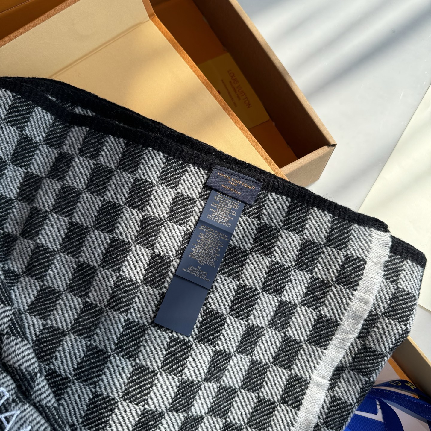 💃💃刺绣 LV 路易斯威登～极品原单【拼色棋盘格长巾】‼️♨️高尖端产物⚠️重磅呈现 ，绝无仅有 史无前