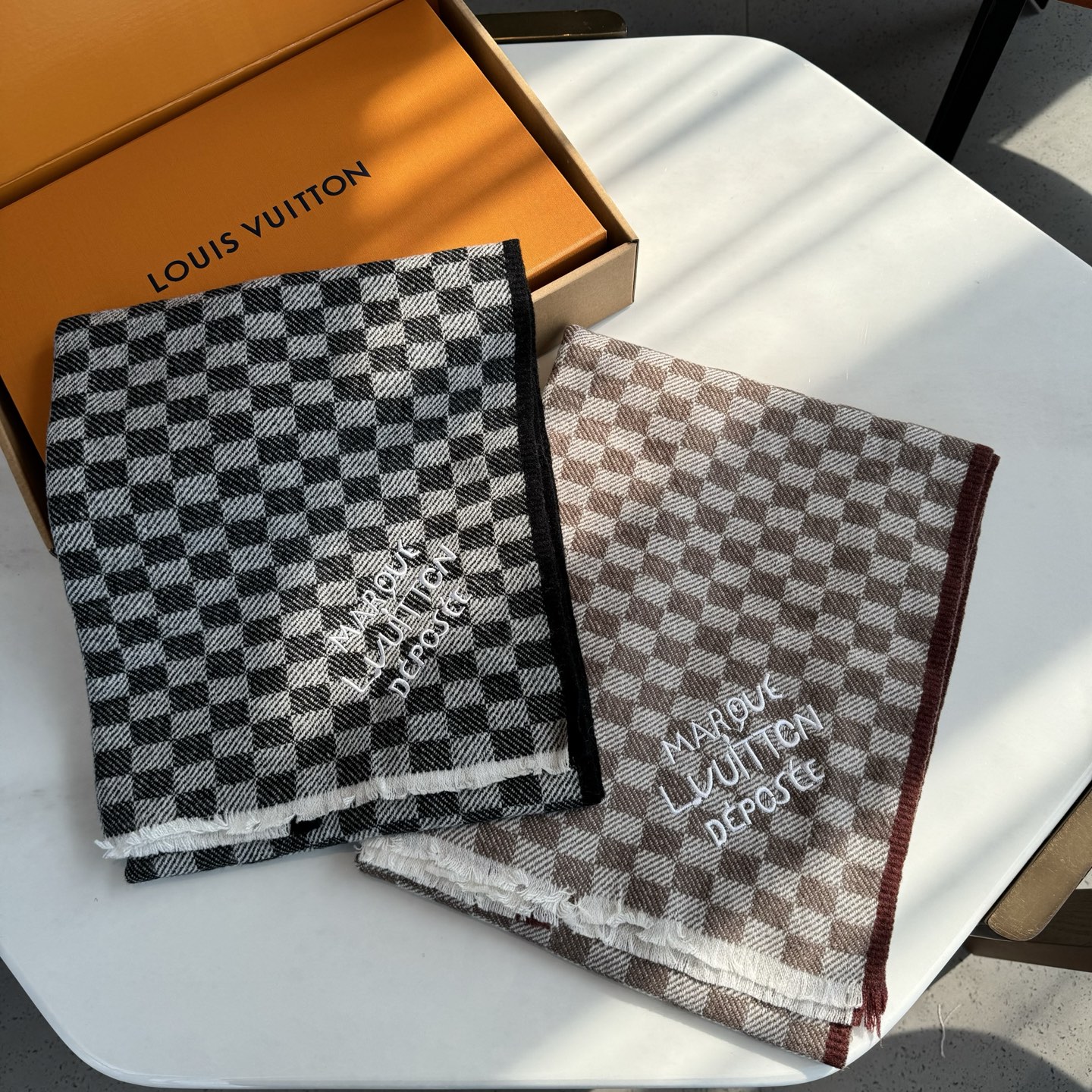 💃💃刺绣 LV 路易斯威登～极品原单【拼色棋盘格长巾】‼️♨️高尖端产物⚠️重磅呈现 ，绝无仅有 史无前