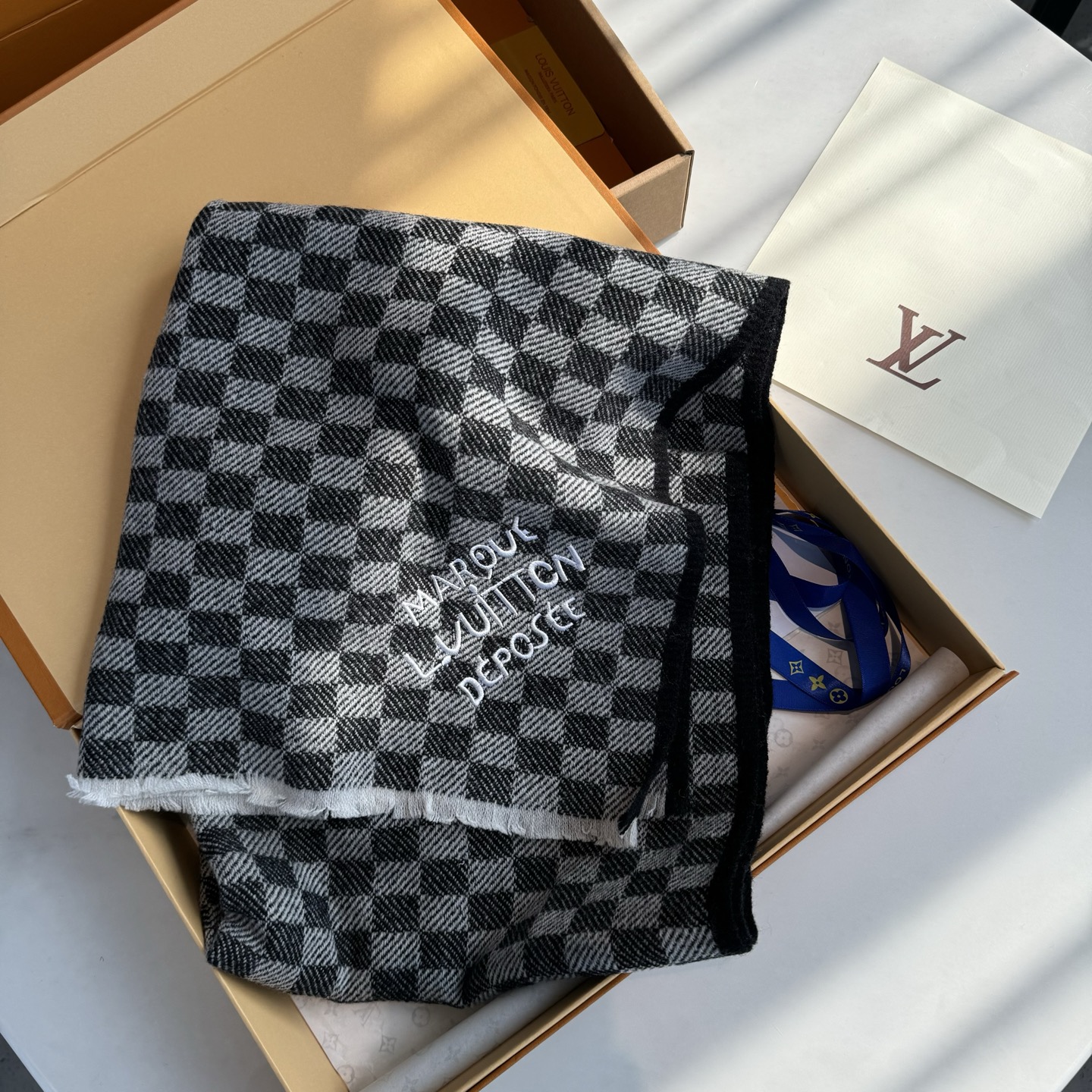 💃💃刺绣 LV 路易斯威登～极品原单【拼色棋盘格长巾】‼️♨️高尖端产物⚠️重磅呈现 ，绝无仅有 史无前