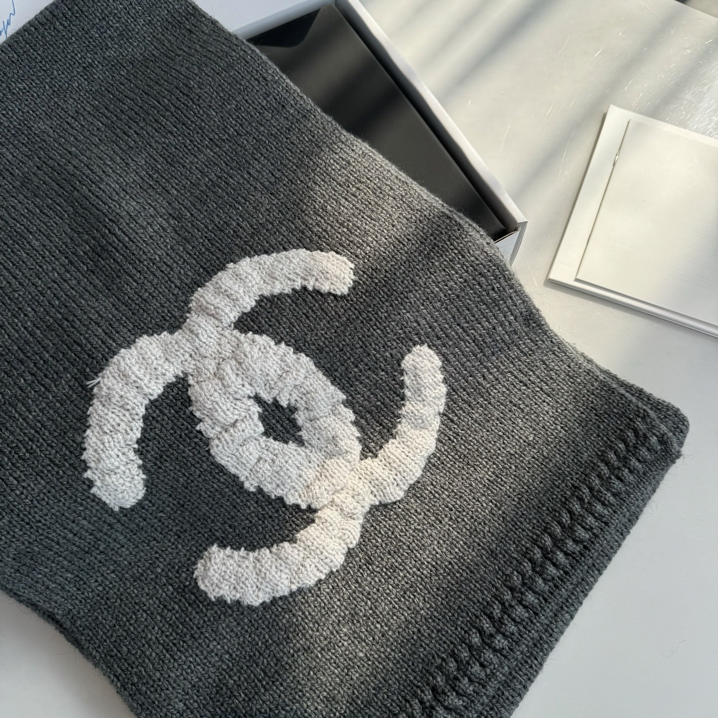 【▪Chanel · 25B 香奈儿难得一见的针织单品，温柔配色，超级迷恋❗️气质低调恬静又不失优雅❗️