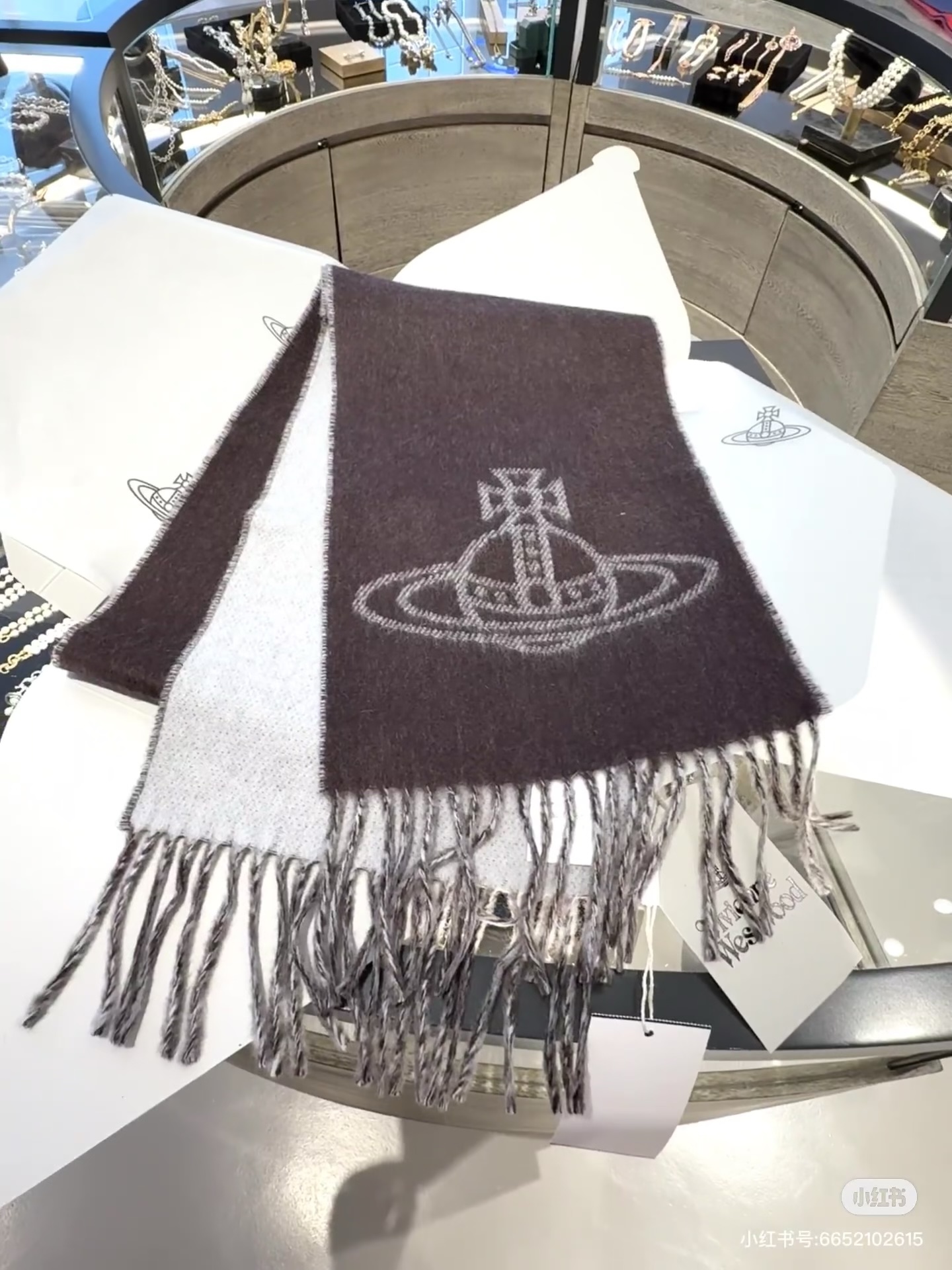 ✨✨英国朋克教母“西太后Vivienne Westwood”最爱的土星❗❗从精神上，Vivenne We