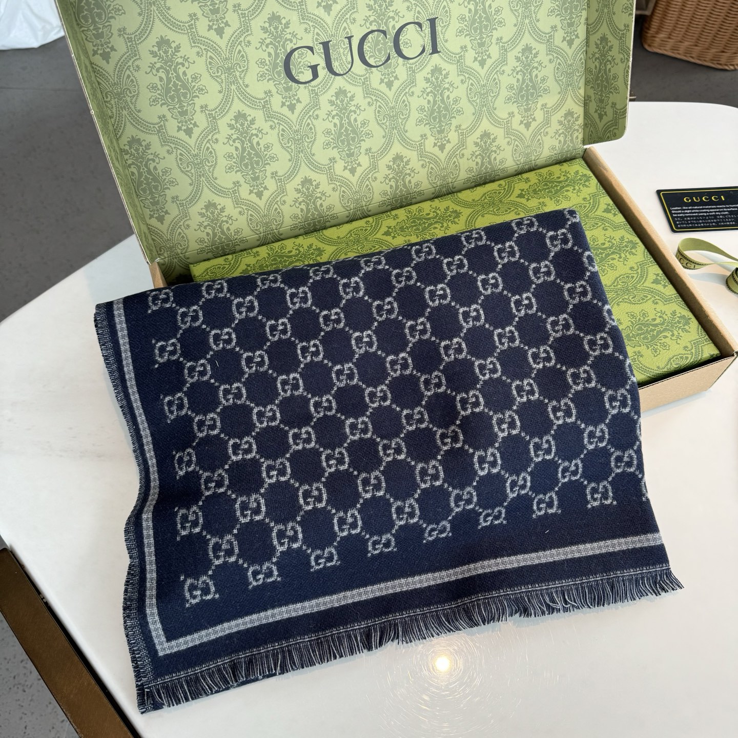 Gucci25新款金线编织围巾，很多细闪细闪的细节GUCCI【25新款GG羊毛围巾]GG羊毛围巾2025