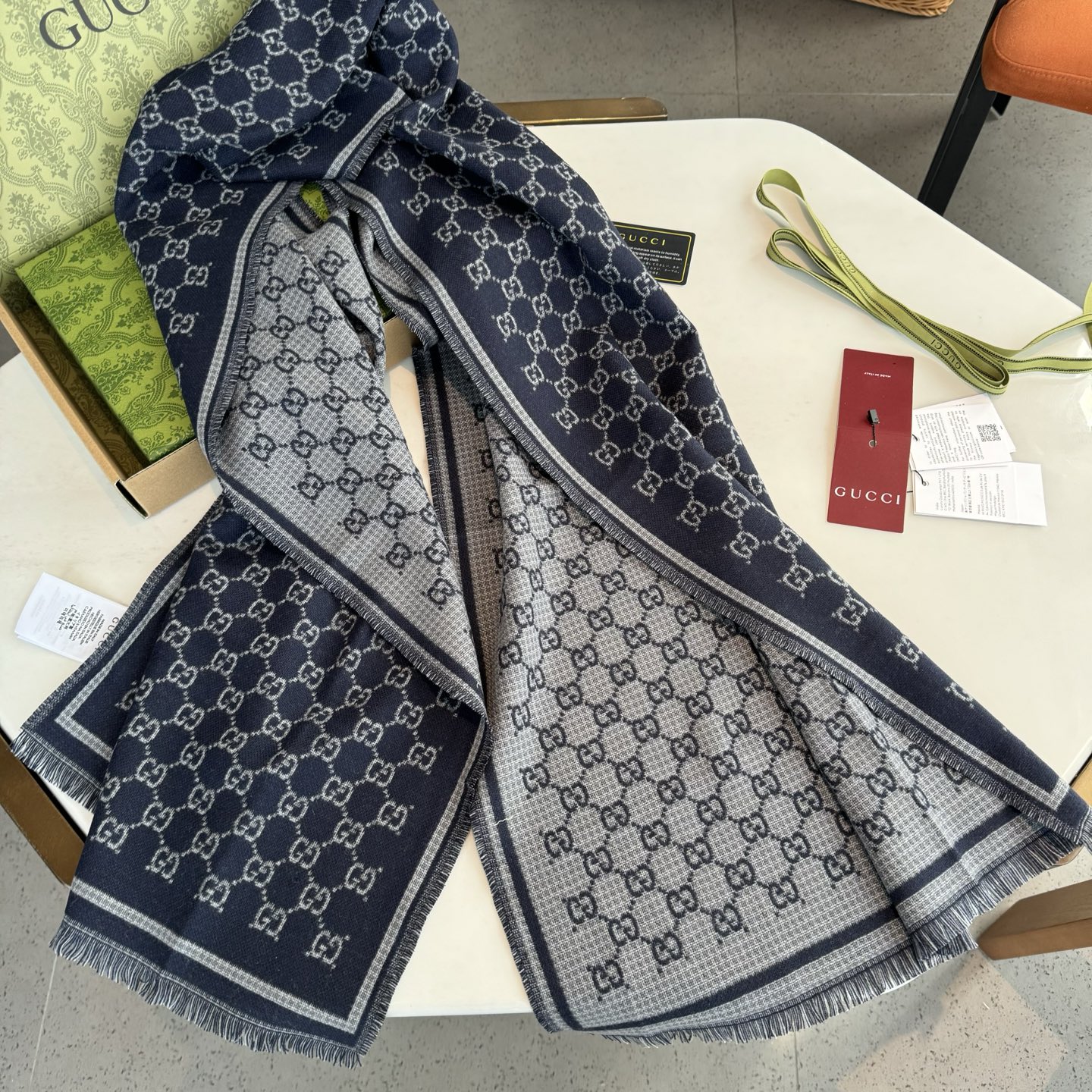 Gucci25新款金线编织围巾，很多细闪细闪的细节GUCCI【25新款GG羊毛围巾]GG羊毛围巾2025