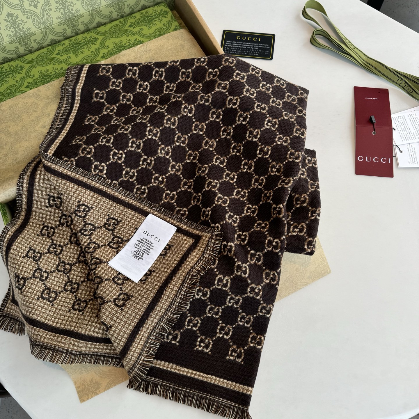 Gucci25新款金线编织围巾，很多细闪细闪的细节GUCCI【25新款GG羊毛围巾]GG羊毛围巾2025