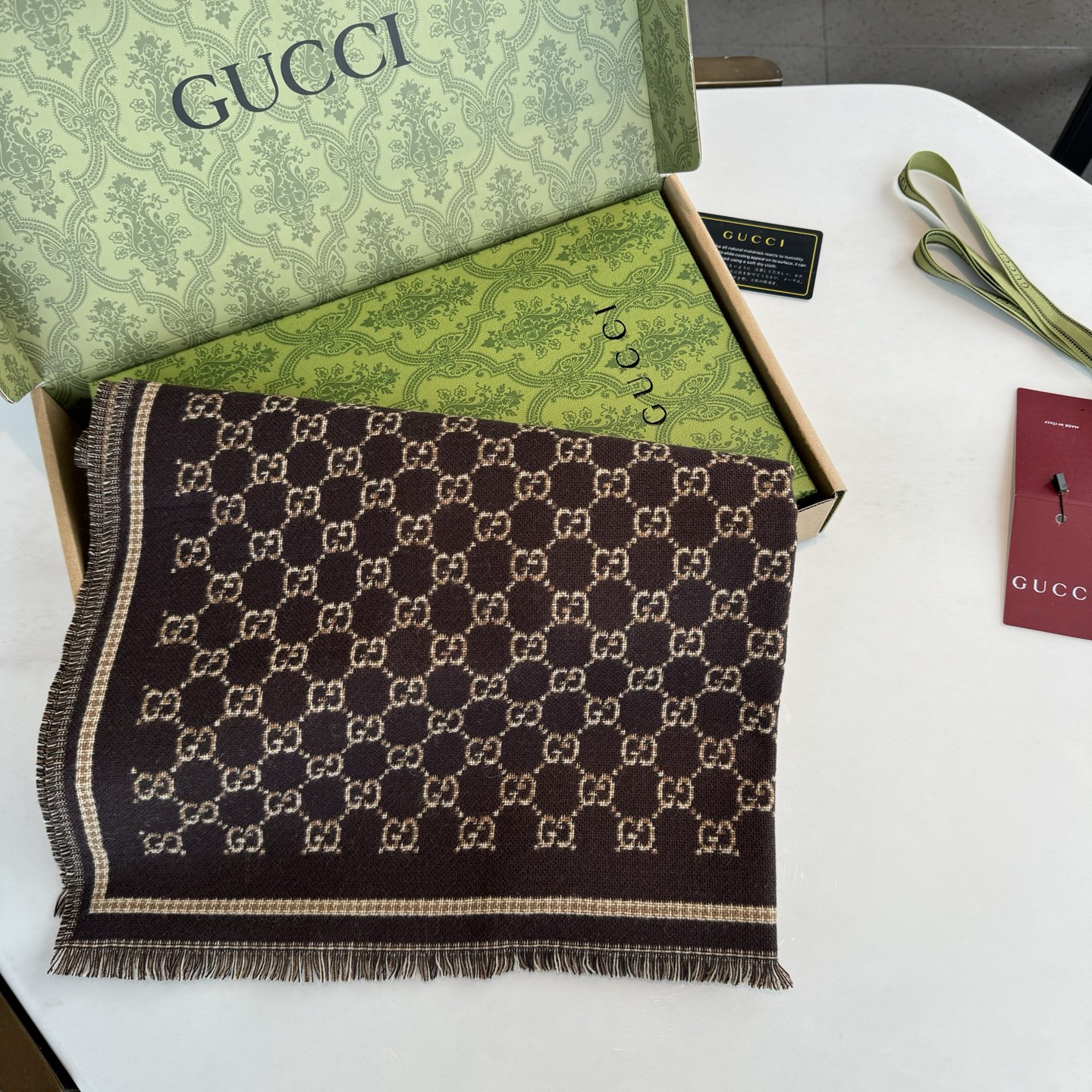 Gucci25新款金线编织围巾，很多细闪细闪的细节GUCCI【25新款GG羊毛围巾]GG羊毛围巾2025