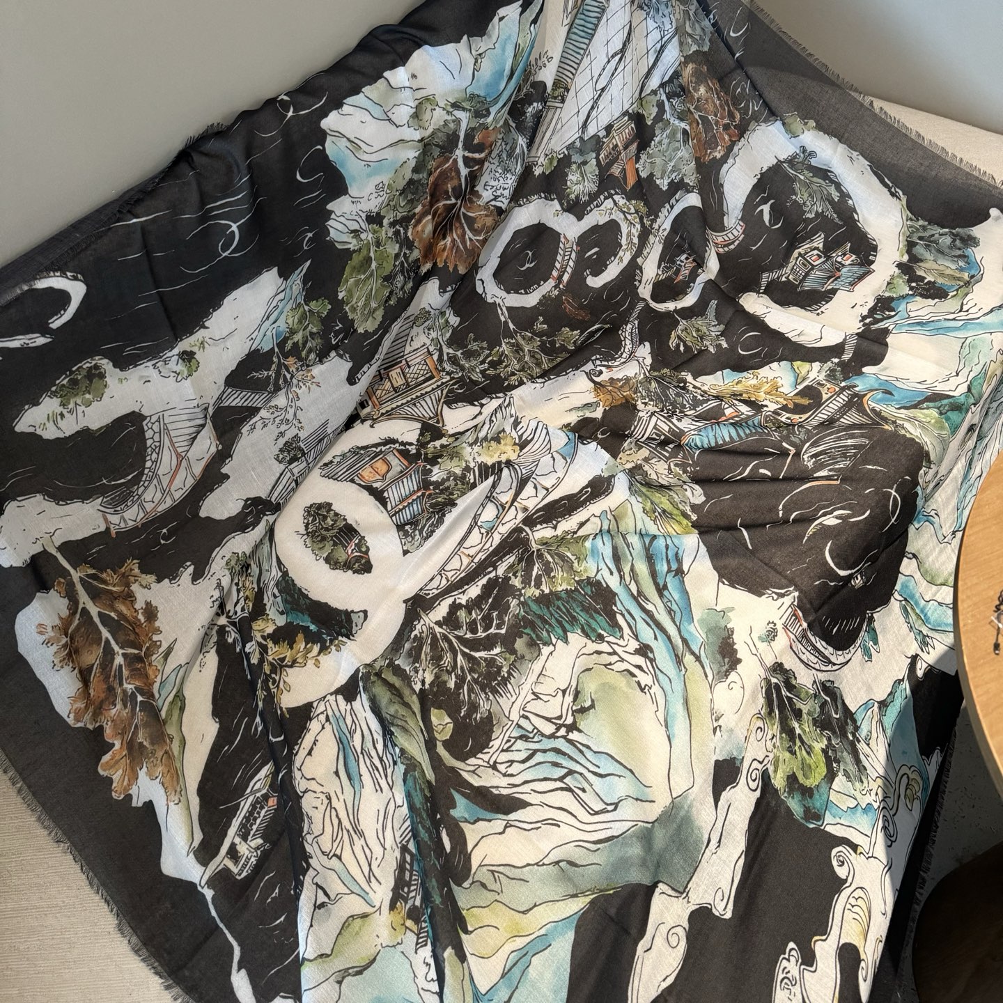 新款现货💖💖140丝绒方巾‼️抢‼️VIP推荐 ‼️下手一定要快【高端 大爱 ‼️纯羊绒 婴儿触感舒服到