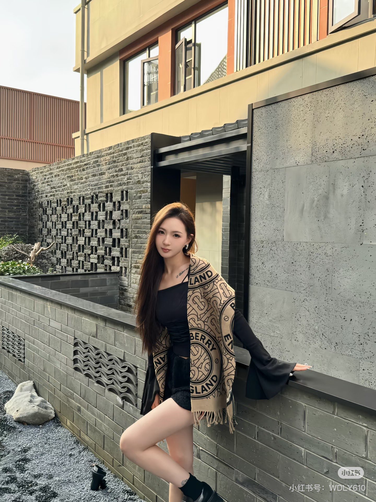 细节图来咯❕Bur新款双色双面徽标羊绒围巾，徽章应花系列男女通用款‼️大气简单 双面的设计一条等于两条，