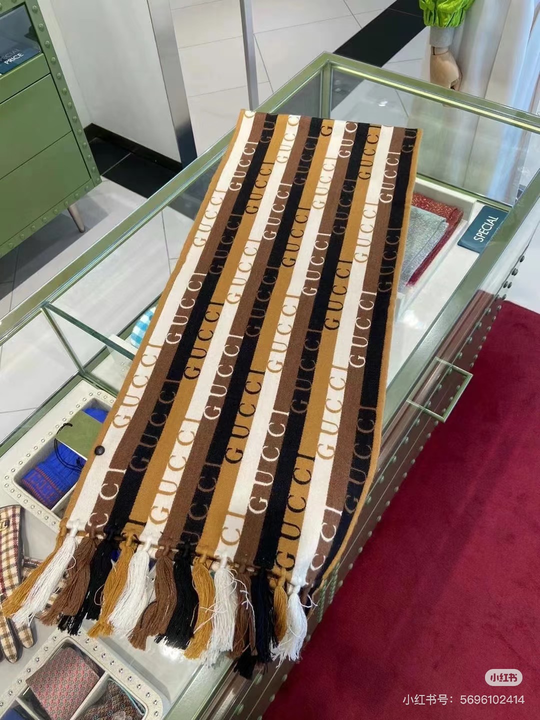 条纹包边✨✨Gucci · 古奇经典羊绒围巾❗来个硬货.麻溜的安排上.纯正出口❗原订单已经交货一批，其中