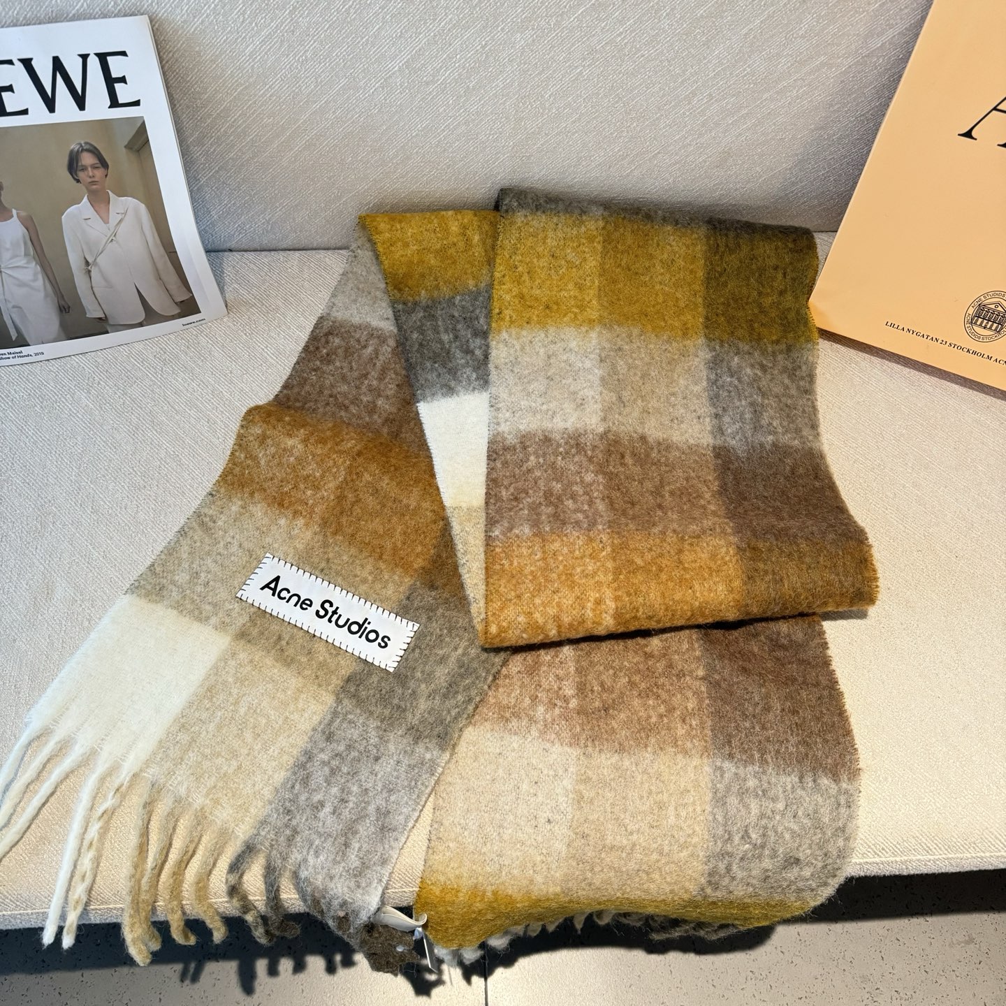 Acne Studios ACNE新款羊驼毛 马海毛彩虹围巾 斯德哥尔摩的温暖色彩 第一眼便爱上
