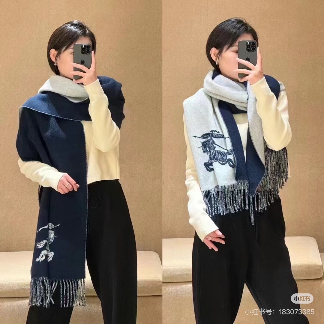 🆕Burberry · 巴宝莉新款双面羊绒围巾‼️今年的B家真的是高端Level，重磅极品‼️妥妥的家属