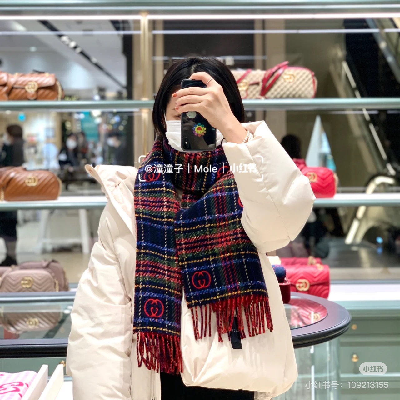 【D-GUC-9005】G双面羊绒长巾GG标识作为Gucci颇具代表性的传统精髓，始终与系列密不可分，以