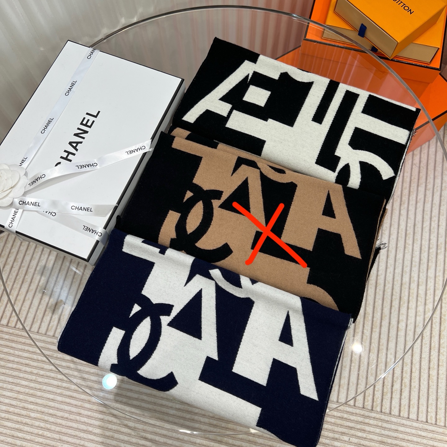 小香专柜最新款💨火爆来袭💥🎊顶级双层色织工艺。此工艺只有纯正代工厂才有的工艺‼️专柜原版紫外线加热感应双