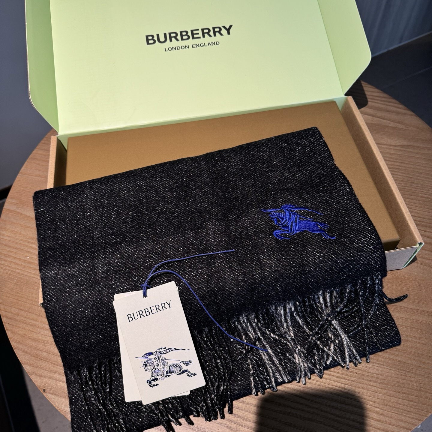 📦2026 怒推走量新款🎊巴宝莉官网最新款💥 100%顶级双面羊绒材质🔥非常保暖👑 柔软亲肤，不扎脖😍经