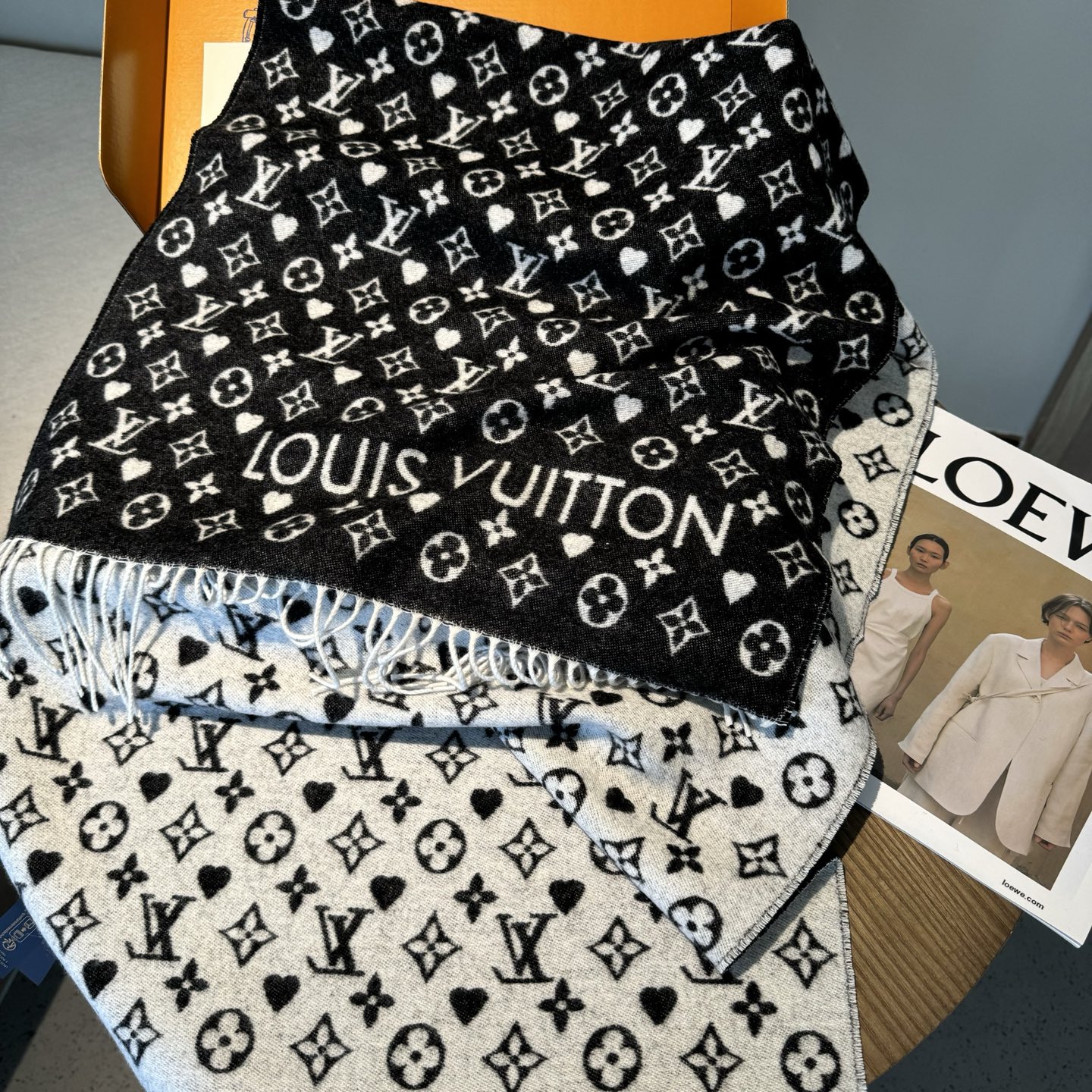 Lv高端版本上线 😍 各大网红明星同款Louis Vuitton 渠道独家特供大驴专柜款限定系列羊绒围巾