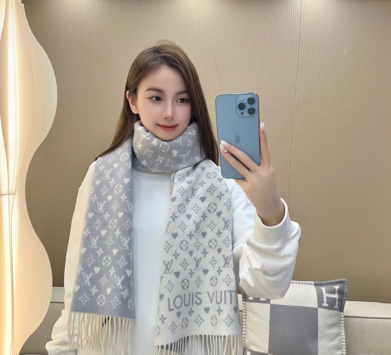 Lv高端版本上线 😍 各大网红明星同款Louis Vuitton 渠道独家特供大驴专柜款限定系列羊绒围巾