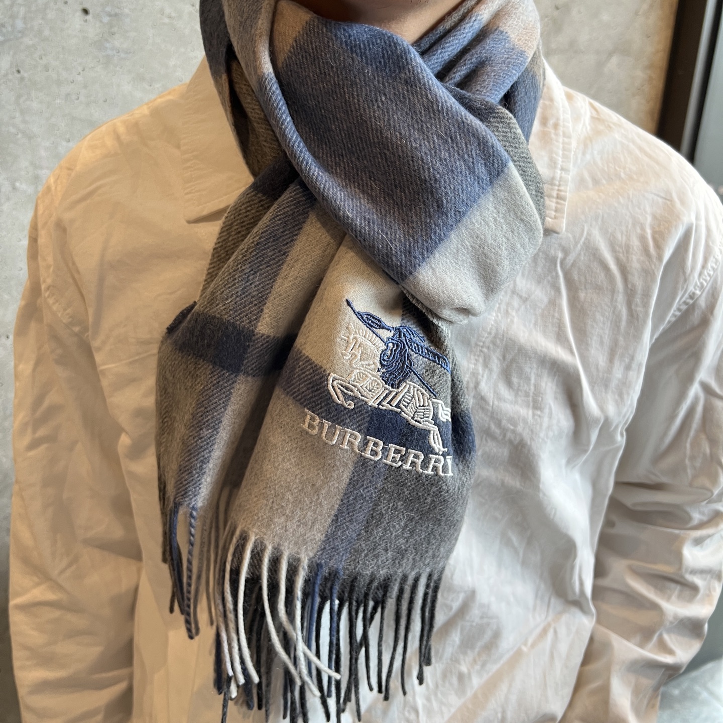 🆕Burberry · 巴宝莉格子围巾❗️男士福利 好看的要疯掉了，太有型太有魅力了❗️❗️非常斯文时尚