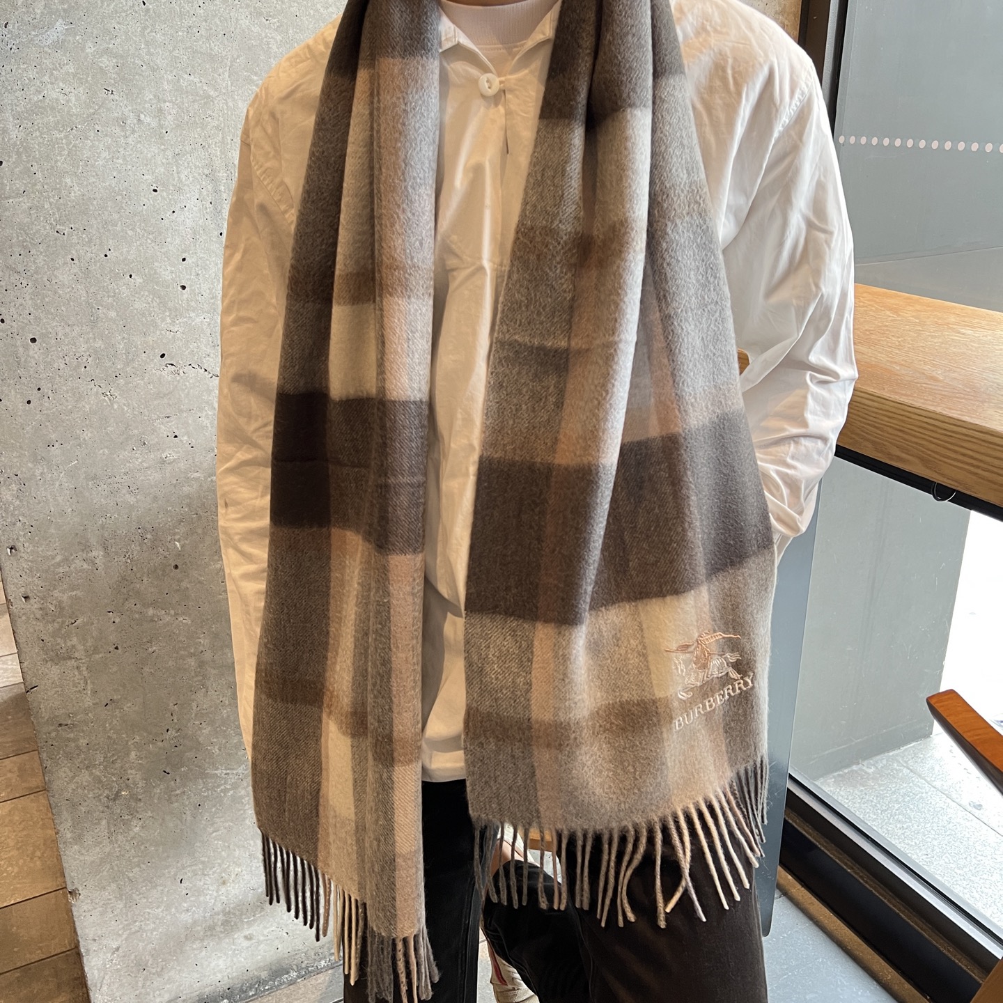 🆕Burberry · 巴宝莉格子围巾❗️男士福利 好看的要疯掉了，太有型太有魅力了❗️❗️非常斯文时尚