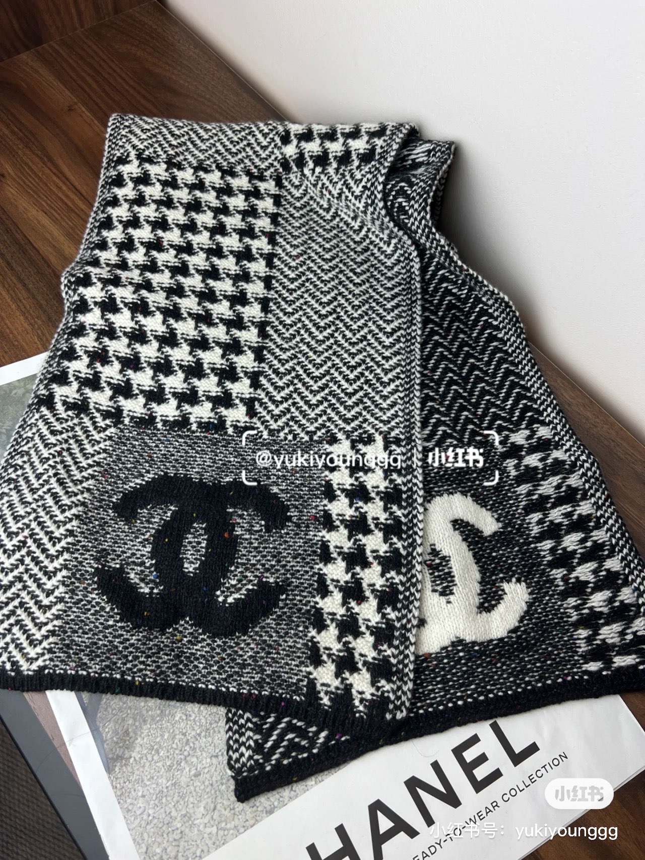 CHANEL羊绒长巾👏💙顶级原单正品旷世绝美，小香千鸟格羊绒围巾，顶级高端货👼【绝对值得珍藏👍】👏香奈儿