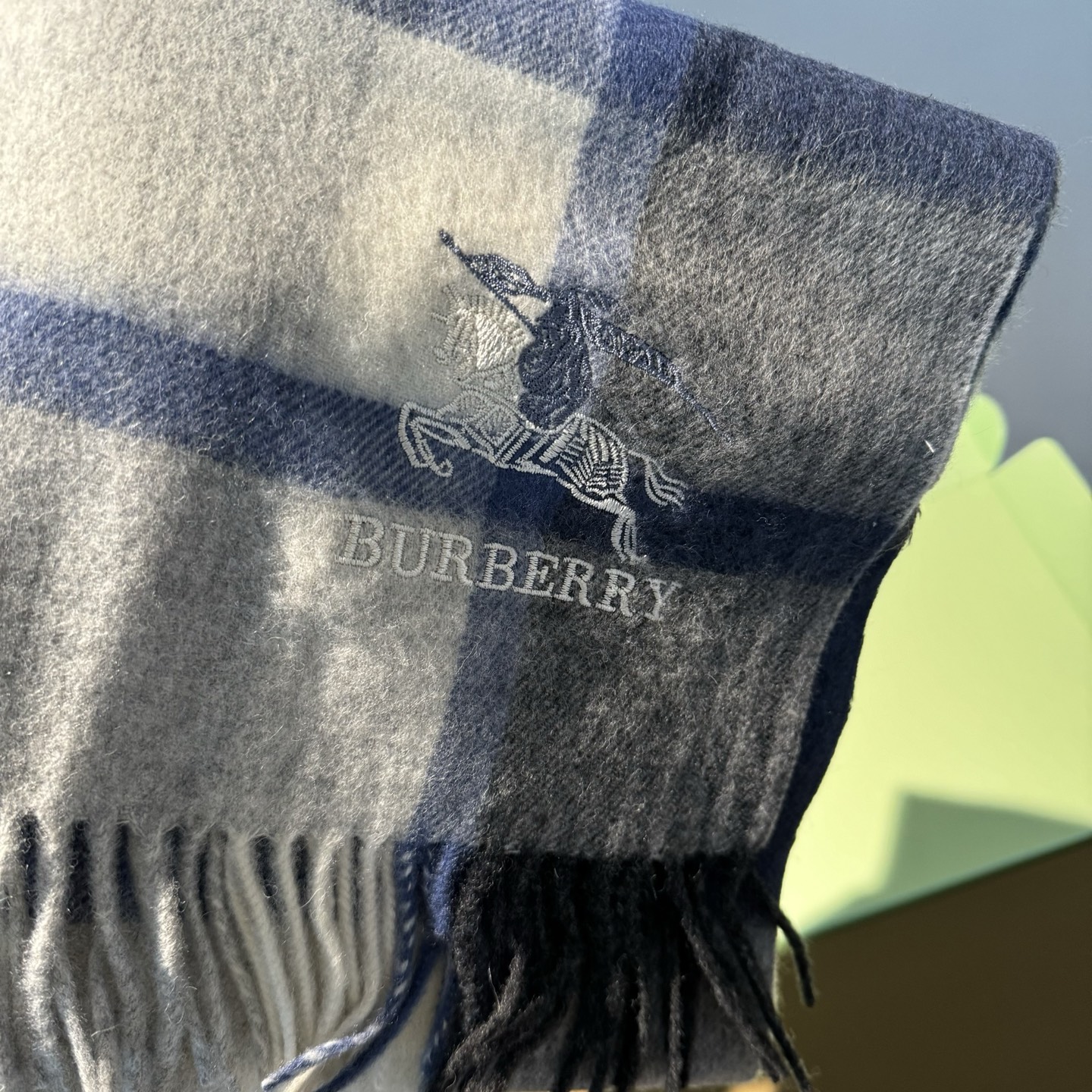 🆕Burberry · 巴宝莉格子围巾❗️男士福利 好看的要疯掉了，太有型太有魅力了❗️❗️非常斯文时尚