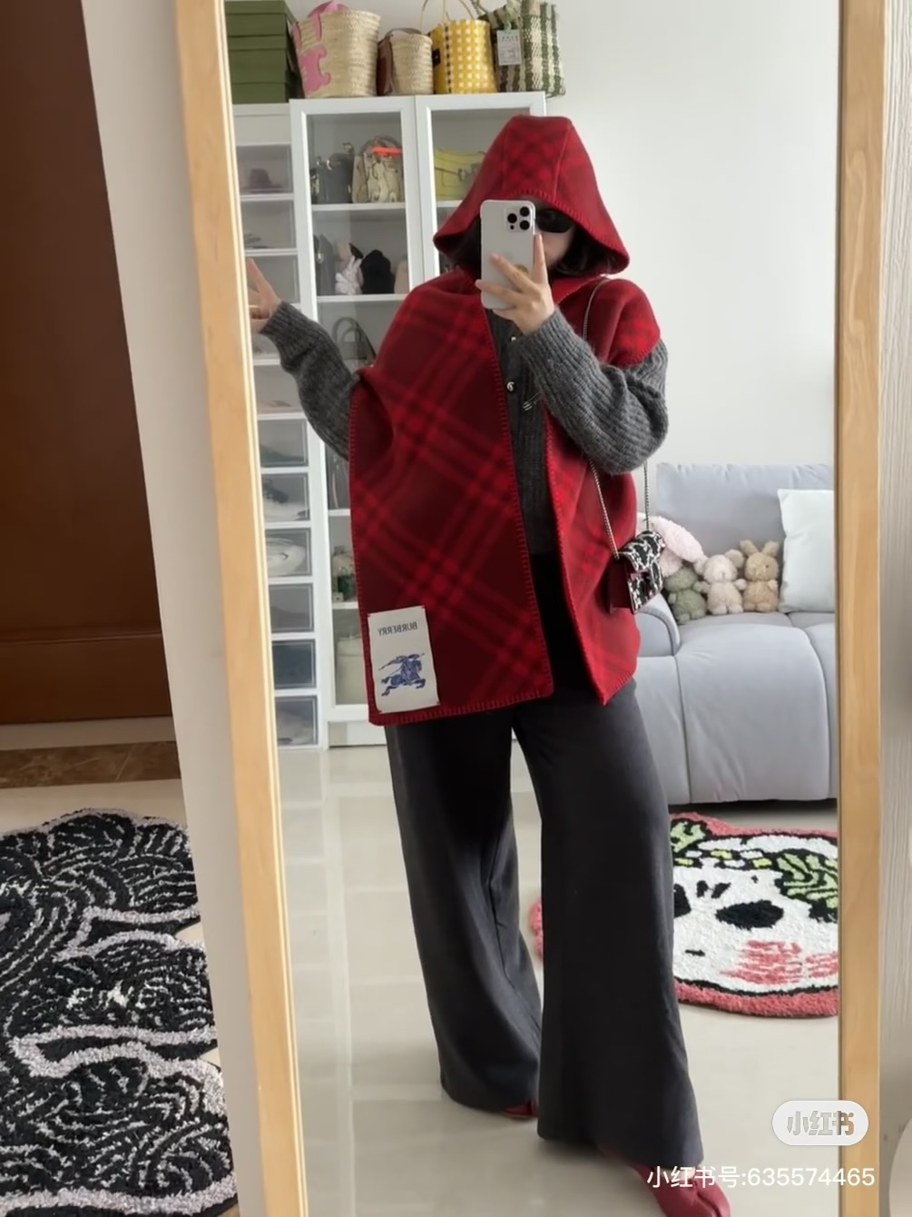 高品质出货 👍🔥好卖🎁冬天的尾巴黑马围巾全智贤同款巴宝莉格纹帽子羔毛围巾上架秒空！100%羊绒 ！尺寸：