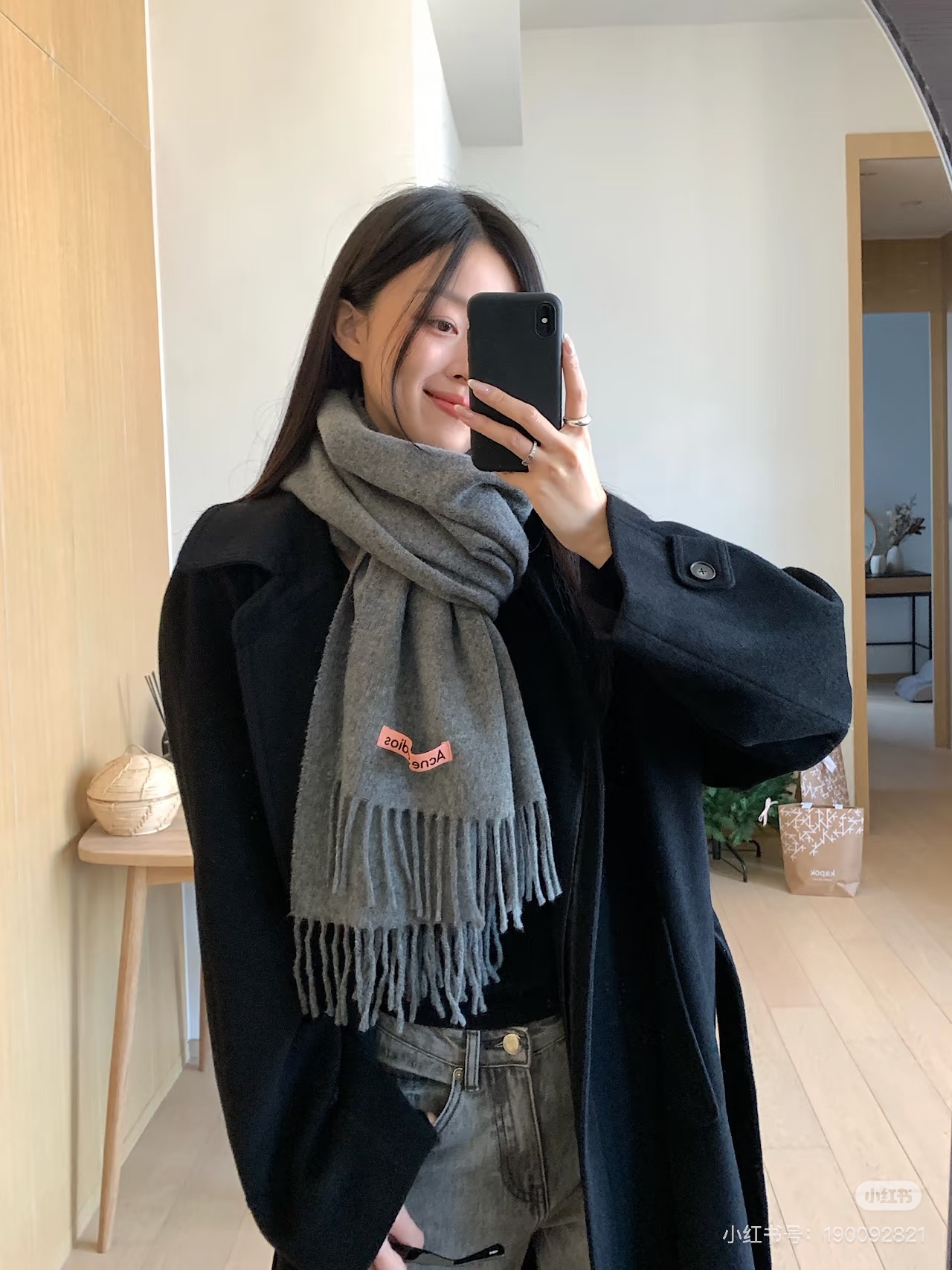 Acne 主打的系列~今年这个真是红啊~时髦气质的代名词‼️♥️自带高级气场‼️软软糯糯厚实温暖‼️再来