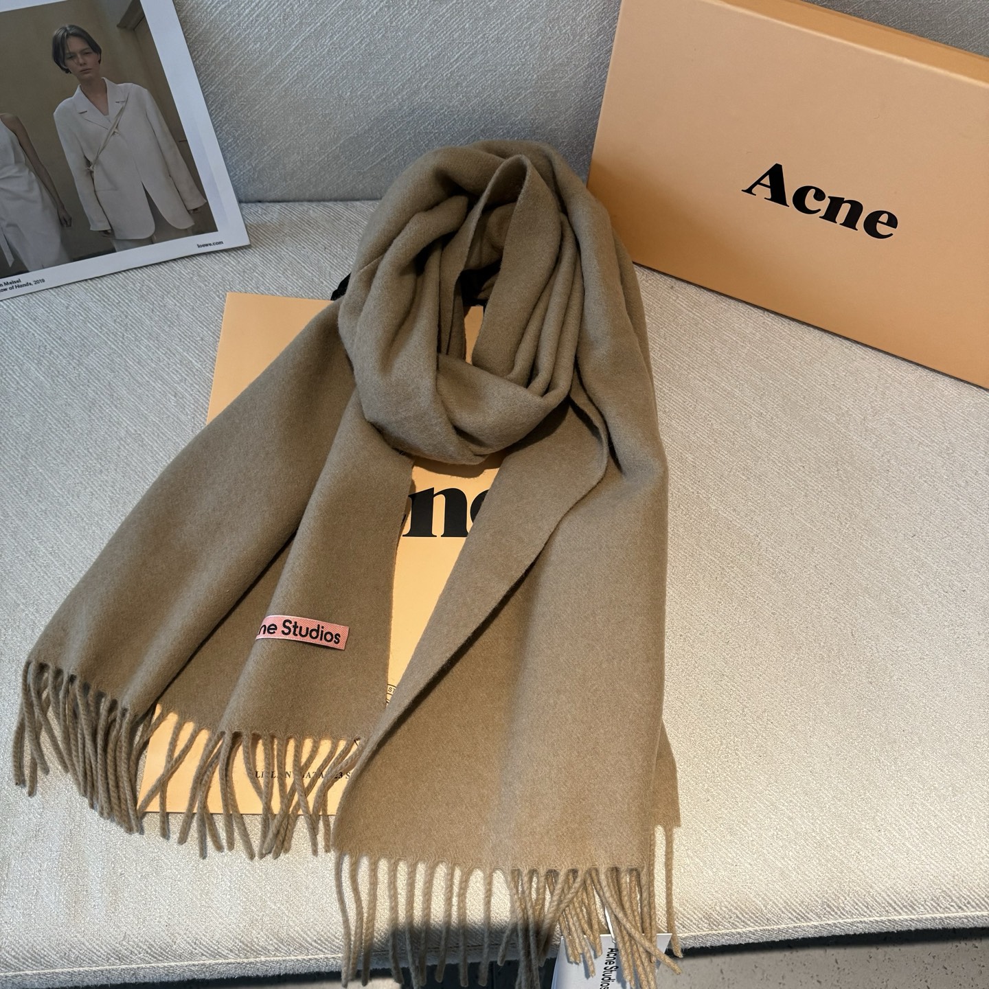 Acne 主打的系列~今年这个真是红啊~时髦气质的代名词‼️♥️自带高级气场‼️软软糯糯厚实温暖‼️再来