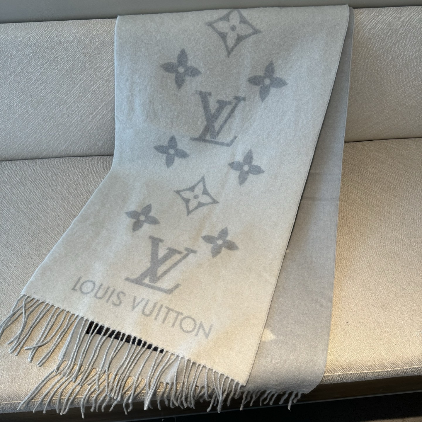 新色 ‼️高品质‼️LV路易威登原单正品原标⚠️支持验货！高端客户必入！现在全世界都在找她，无心炒作，但