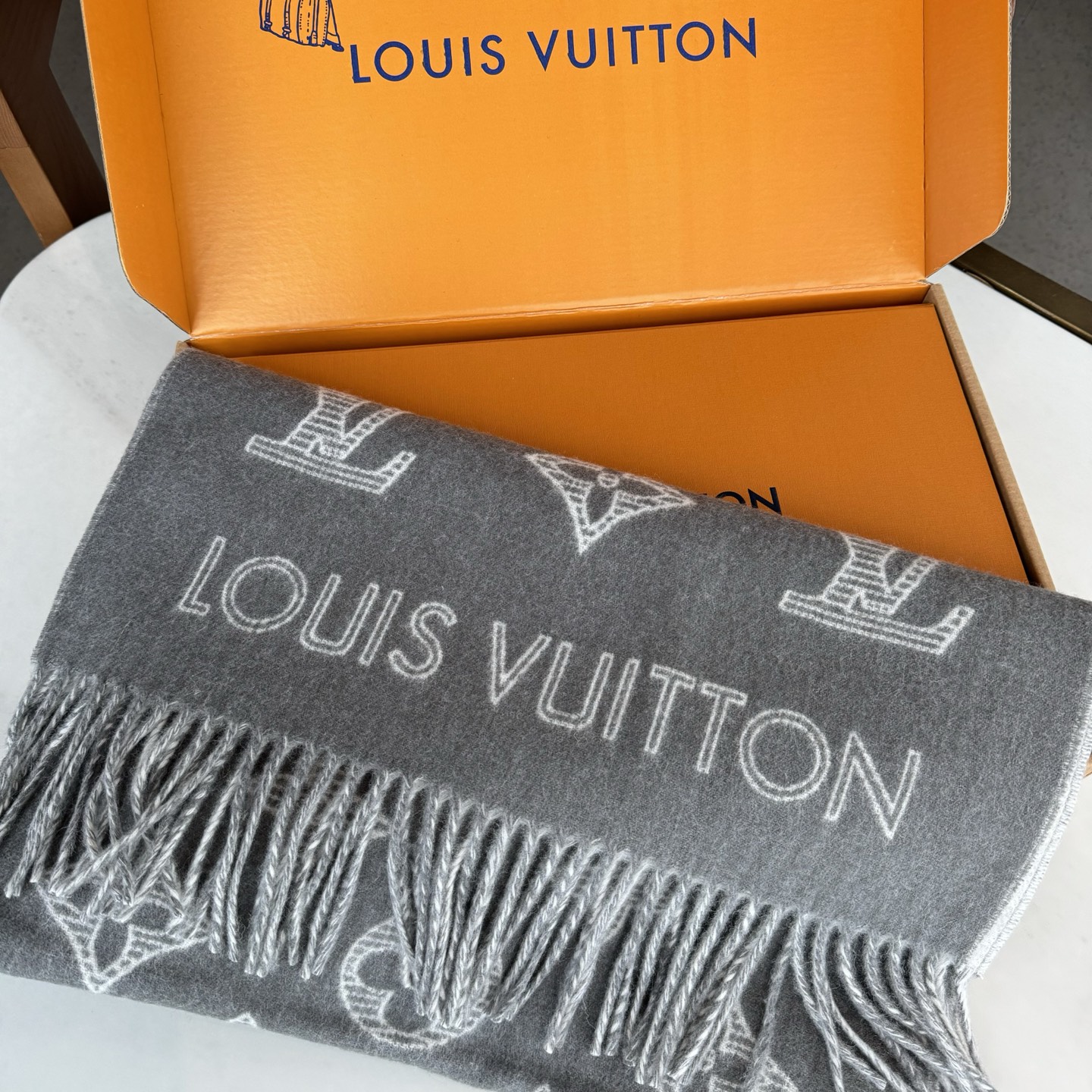 新款💫Louis Vuitton💥【L经典老花图案长巾】原版1:1定制， SimPly LV 围巾将全幅