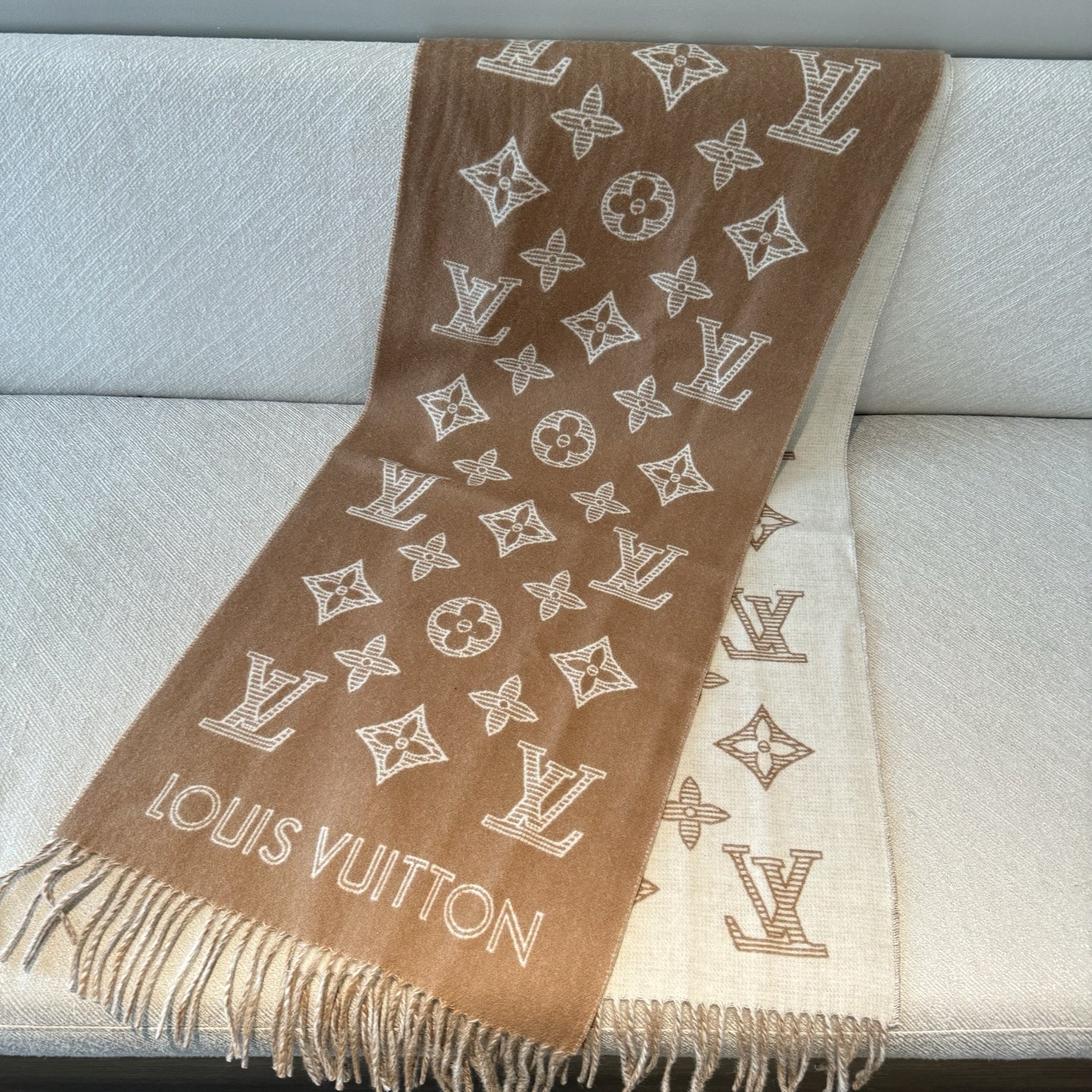 新款💫Louis Vuitton💥【L经典老花图案长巾】原版1:1定制， SimPly LV 围巾将全幅