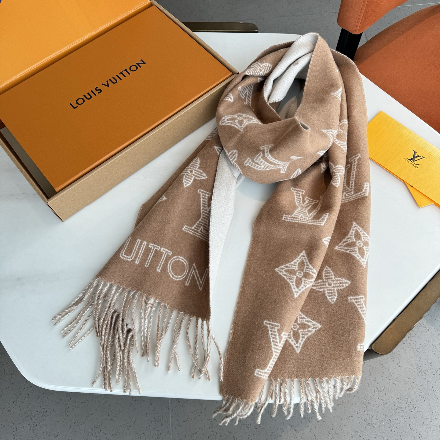 新款💫Louis Vuitton💥【L经典老花图案长巾】原版1:1定制， SimPly LV 围巾将全幅