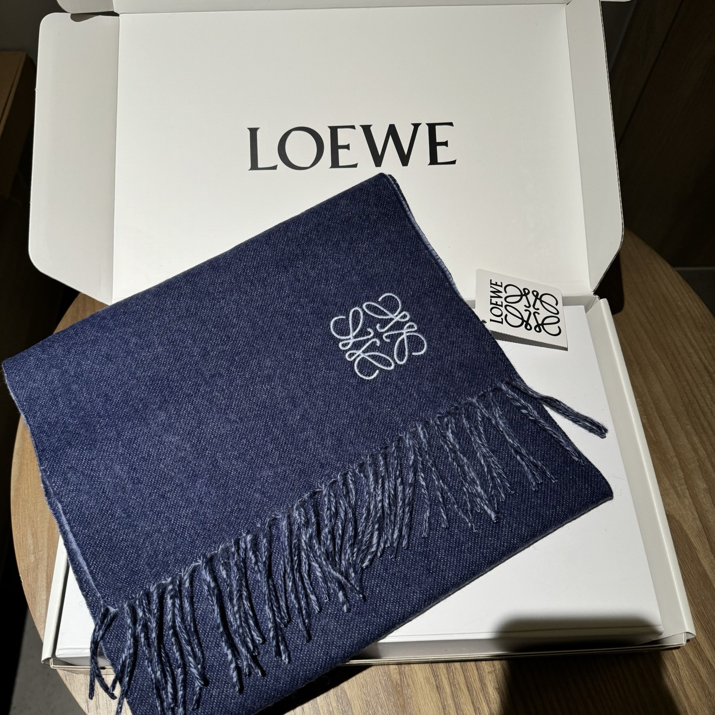 ❗️ Loewe罗意威今年最新的订单(讲真，送人自用百分推荐)SviP推荐(自留.品质绝对放心).真心觉